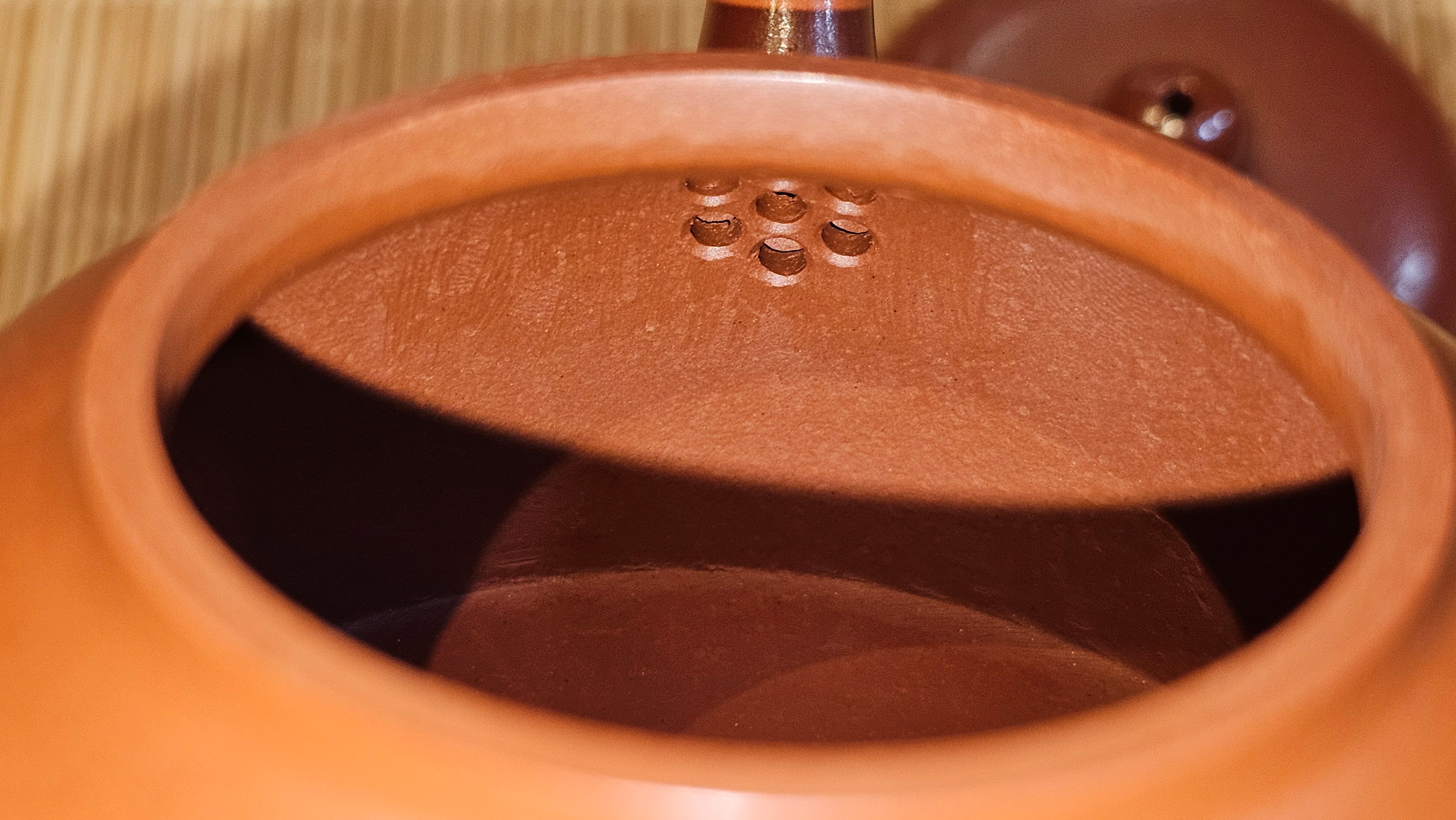 Yi Gong Hu 逸公壶, 139.6ml, Xiao Mei Yao Zhu Ni 小煤窑朱泥,  by our Collaborative Craftsman Shi Yun 石芸 ~ Congratulations to Mr D.K., 1536hrs 11th Apr, Boston, MA.