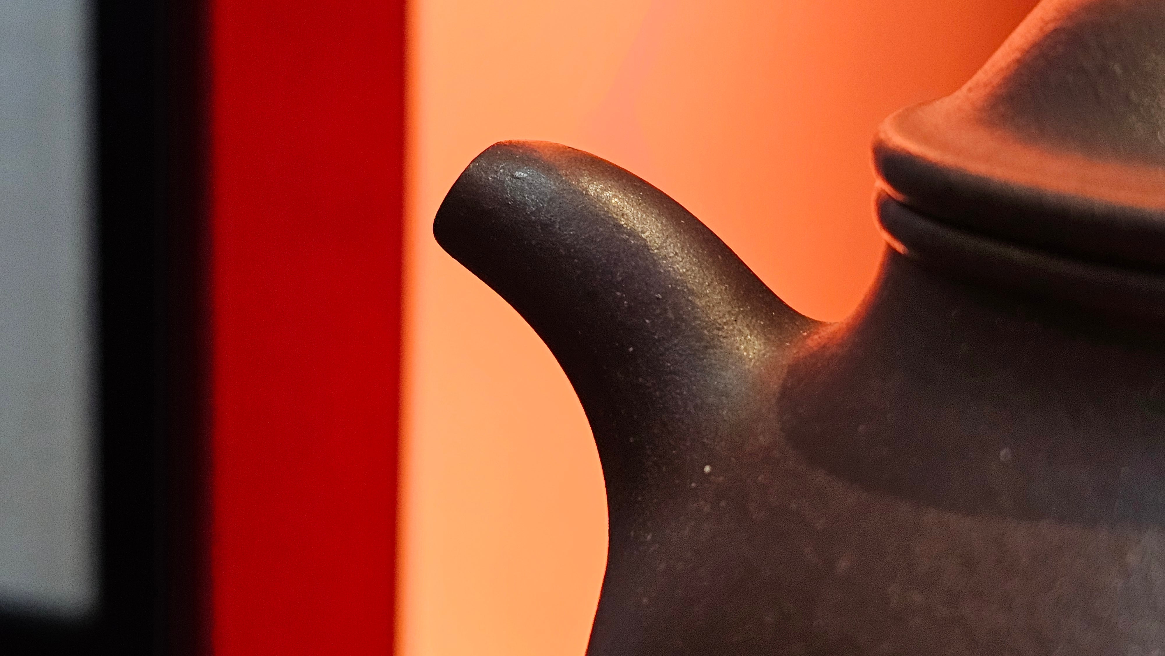 Pan Hu 番壶, 238.8ml, Da Shui Tan Zi Ni 大水潭紫泥, by our Collaborative Craftsman Chen Fa Chu 陈法初。