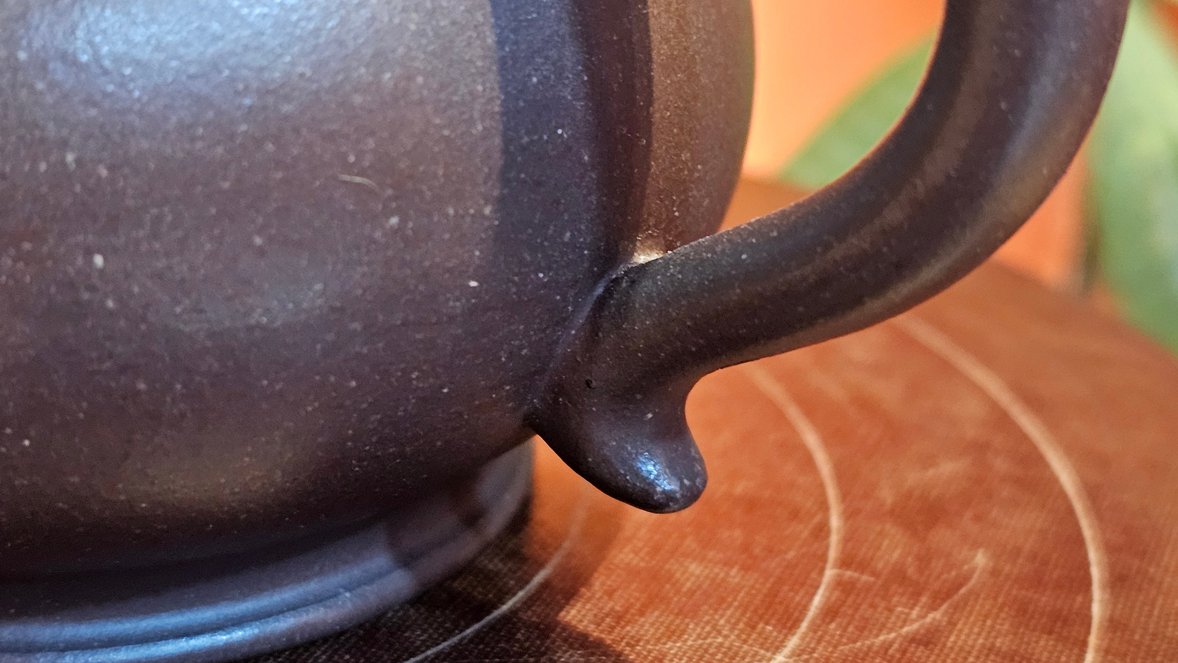 Pan Hu 番壶, 238.8ml, Da Shui Tan Zi Ni 大水潭紫泥, by our Collaborative Craftsman Chen Fa Chu 陈法初。