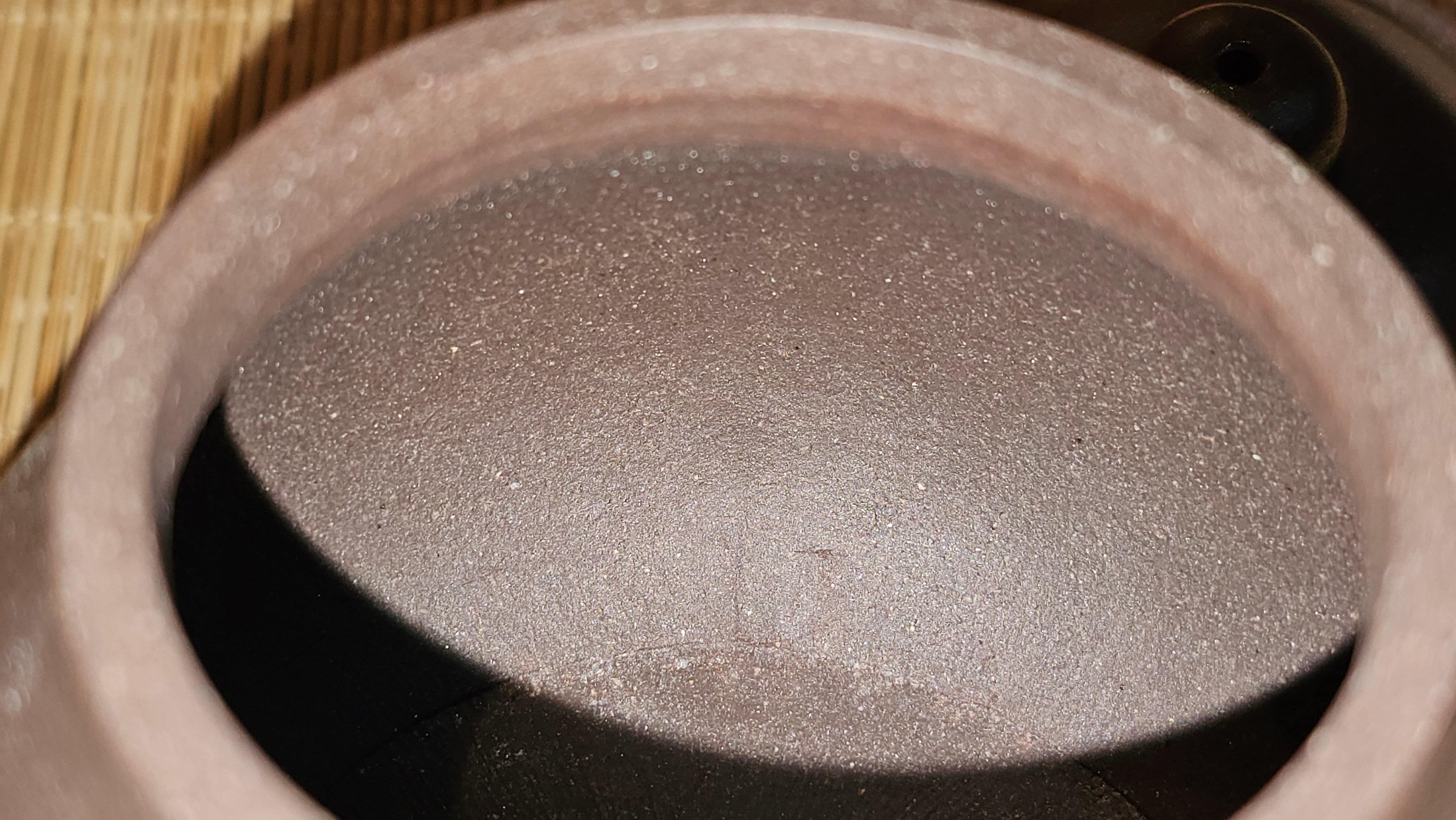 Pan Hu 番壶, 238.8ml, Da Shui Tan Zi Ni 大水潭紫泥, by our Collaborative Craftsman Chen Fa Chu 陈法初。