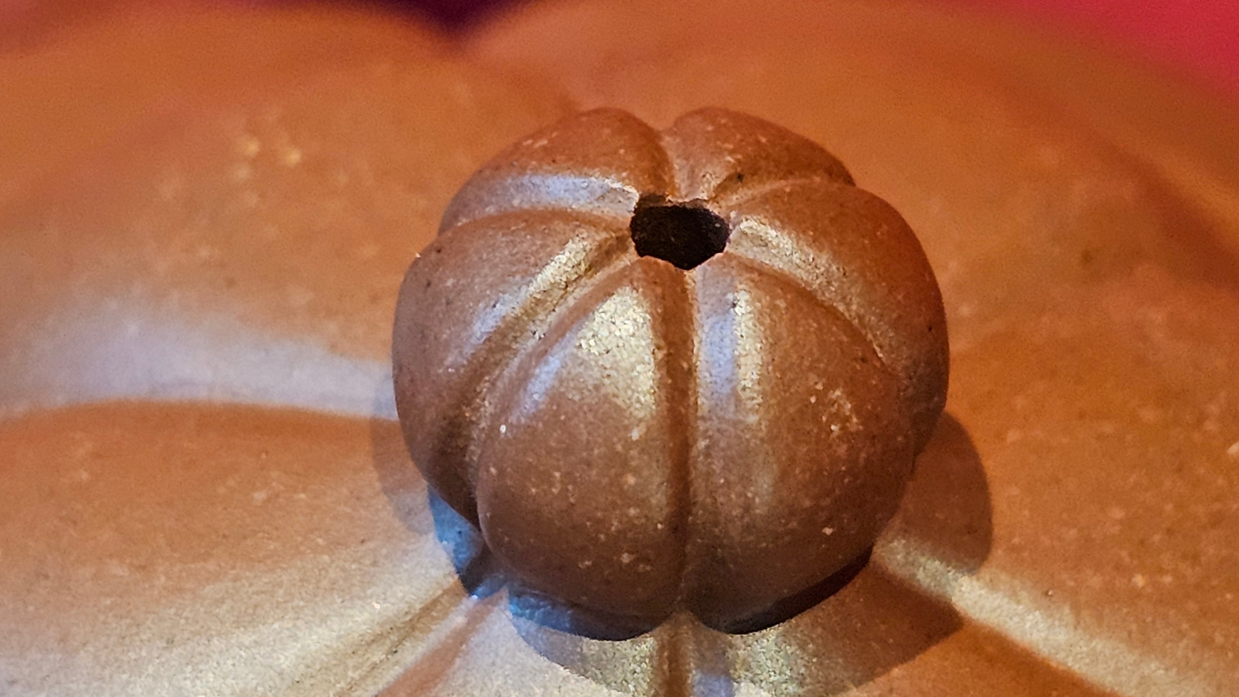 《待春》Dai Chun ~ "Imminence of Spring", 192.6ml, Di Cao Qing Zi Ni 底槽青紫泥 ~ Crafted by L3A Master Consummate Artist Li Yan Ru 李艳如 ~ Congratulations to Prof A.G., 26th March 0703hrs, Long Beach, CA.