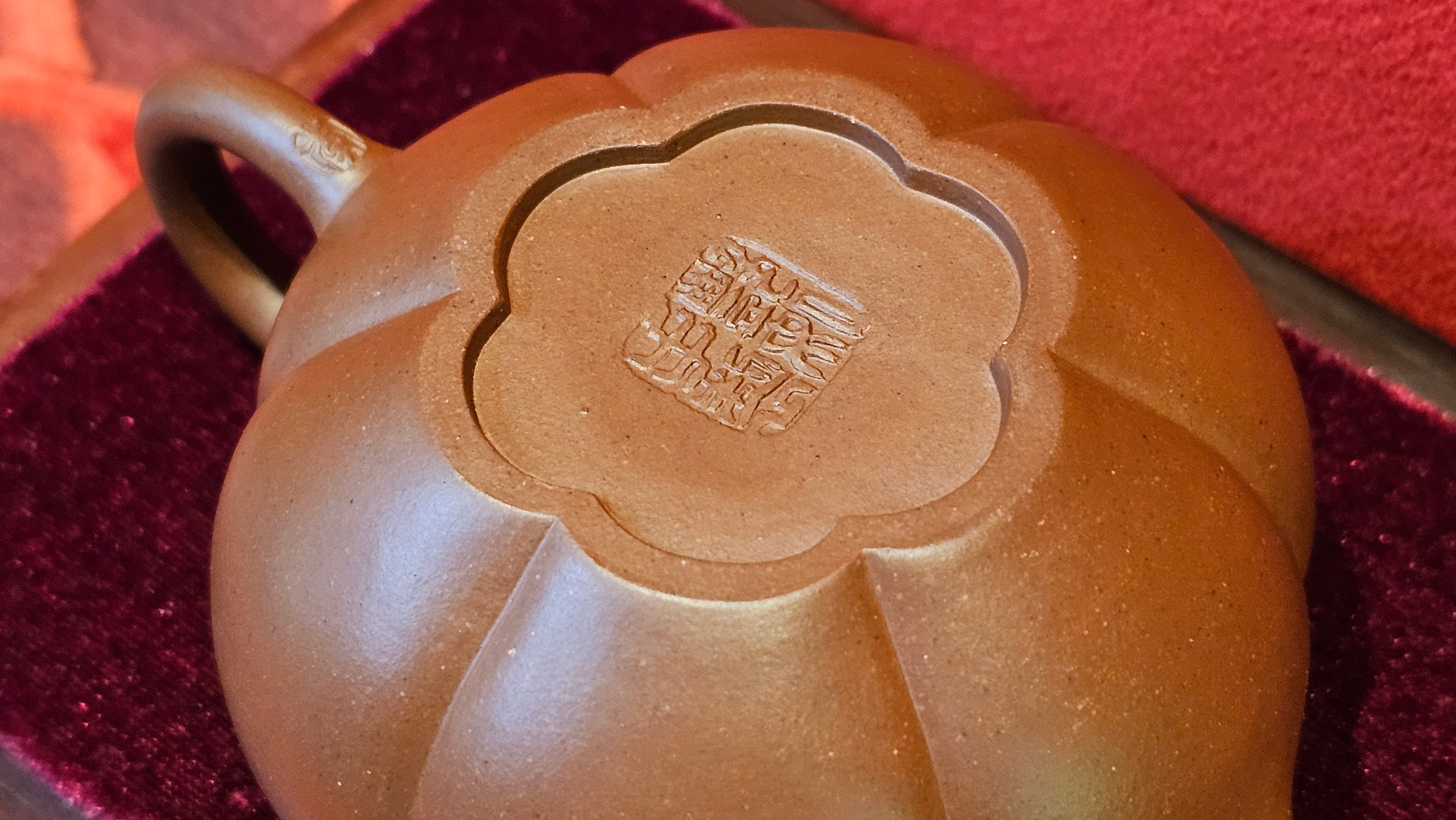 《待春》Dai Chun ~ "Imminence of Spring", 192.6ml, Di Cao Qing Zi Ni 底槽青紫泥 ~ Crafted by L3A Master Consummate Artist Li Yan Ru 李艳如 ~ Congratulations to Prof A.G., 26th March 0703hrs, Long Beach, CA.