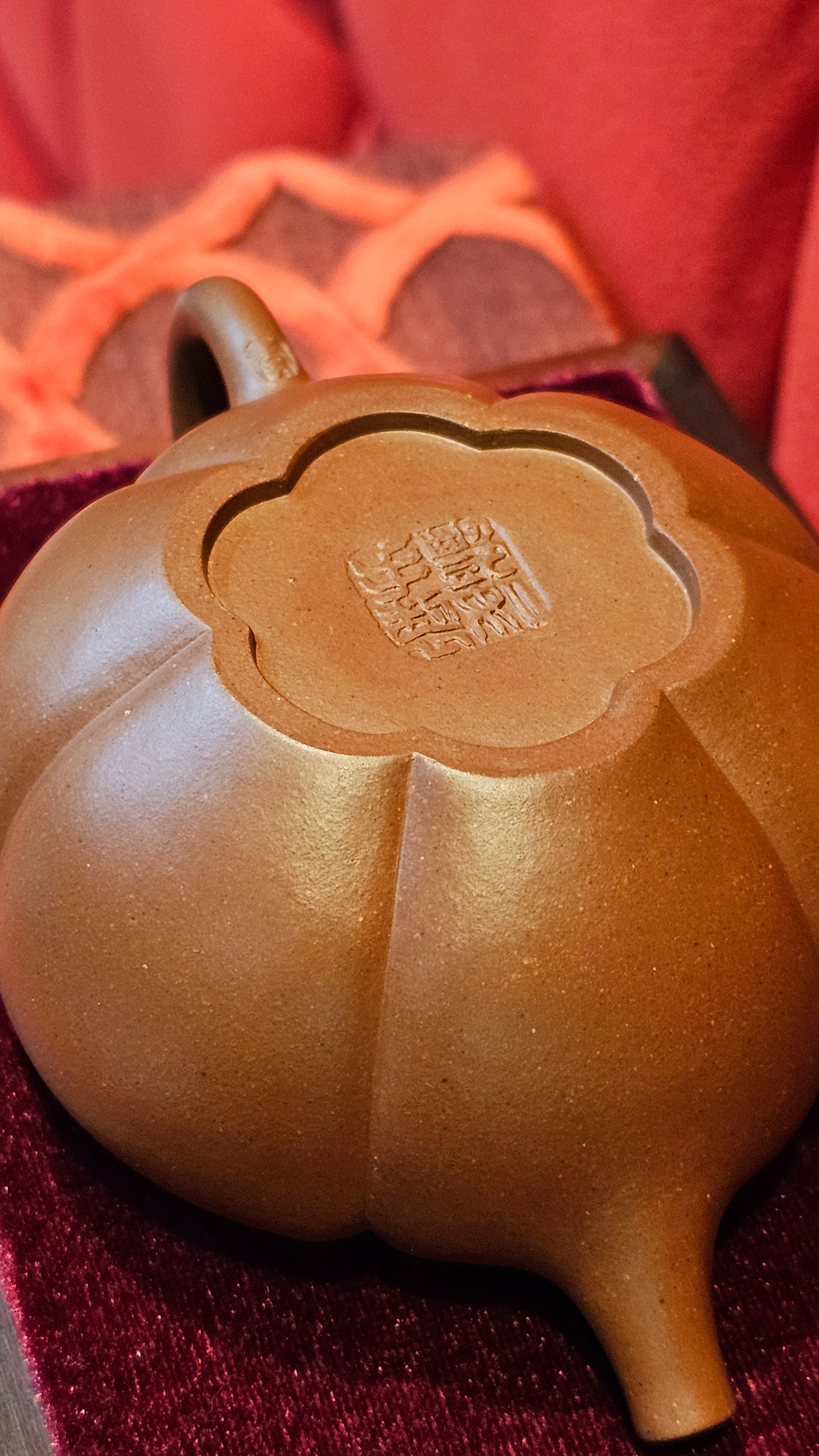 《待春》Dai Chun ~ "Imminence of Spring", 192.6ml, Di Cao Qing Zi Ni 底槽青紫泥 ~ Crafted by L3A Master Consummate Artist Li Yan Ru 李艳如 ~ Congratulations to Prof A.G., 26th March 0703hrs, Long Beach, CA.