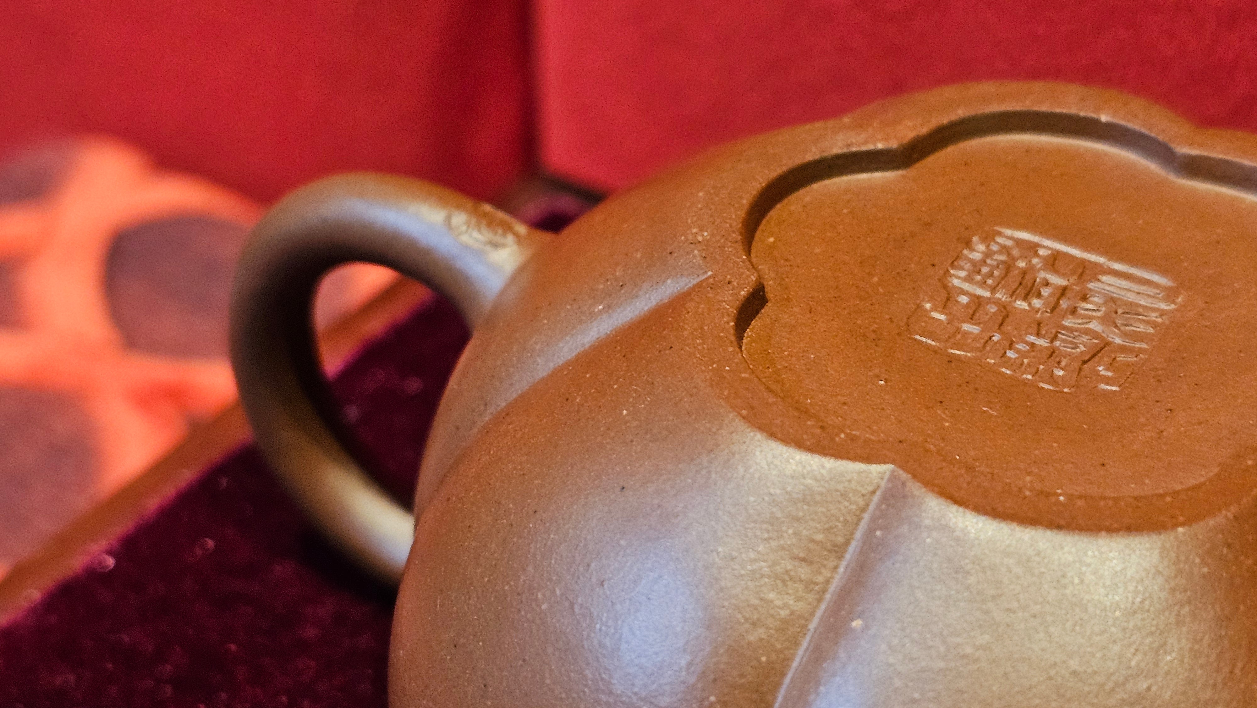 《待春》Dai Chun ~ "Imminence of Spring", 192.6ml, Di Cao Qing Zi Ni 底槽青紫泥 ~ Crafted by L3A Master Consummate Artist Li Yan Ru 李艳如 ~ Congratulations to Prof A.G., 26th March 0703hrs, Long Beach, CA.