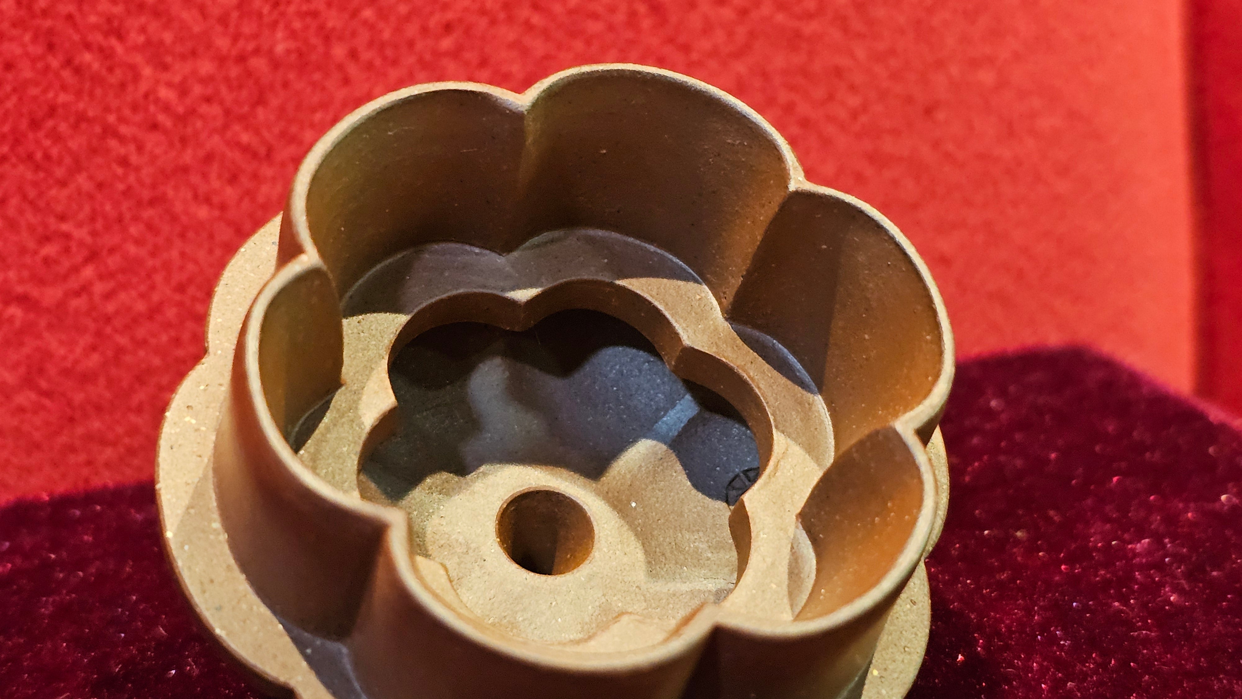 《待春》Dai Chun ~ "Imminence of Spring", 192.6ml, Di Cao Qing Zi Ni 底槽青紫泥 ~ Crafted by L3A Master Consummate Artist Li Yan Ru 李艳如 ~ Congratulations to Prof A.G., 26th March 0703hrs, Long Beach, CA.