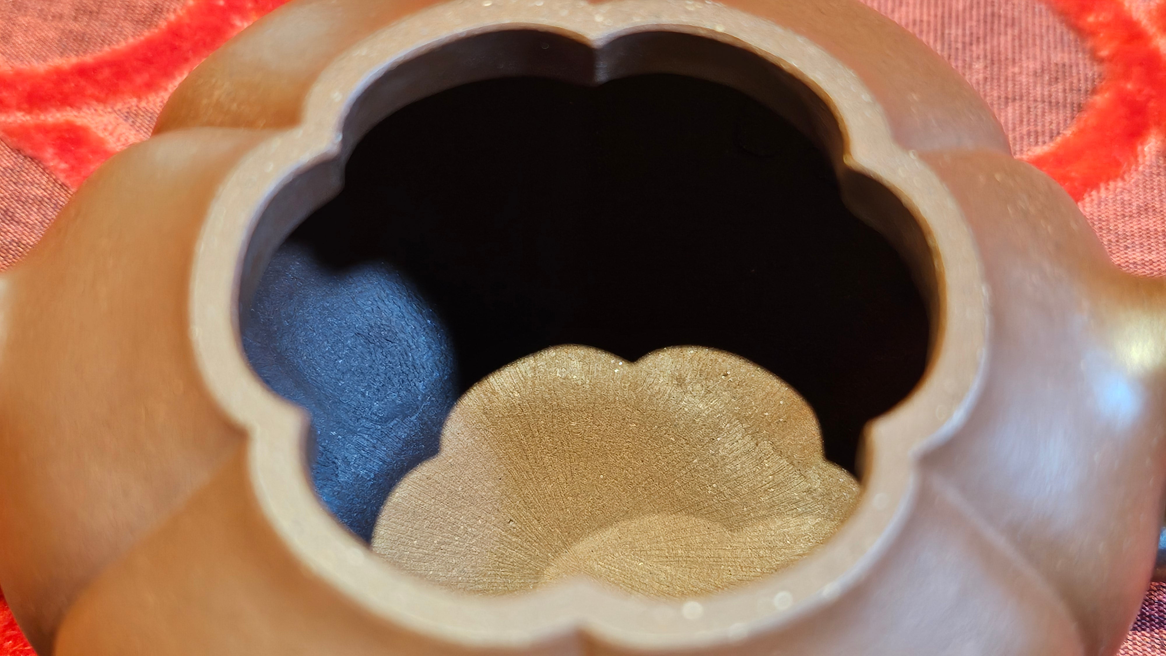 《待春》Dai Chun ~ "Imminence of Spring", 192.6ml, Di Cao Qing Zi Ni 底槽青紫泥 ~ Crafted by L3A Master Consummate Artist Li Yan Ru 李艳如 ~ Congratulations to Prof A.G., 26th March 0703hrs, Long Beach, CA.