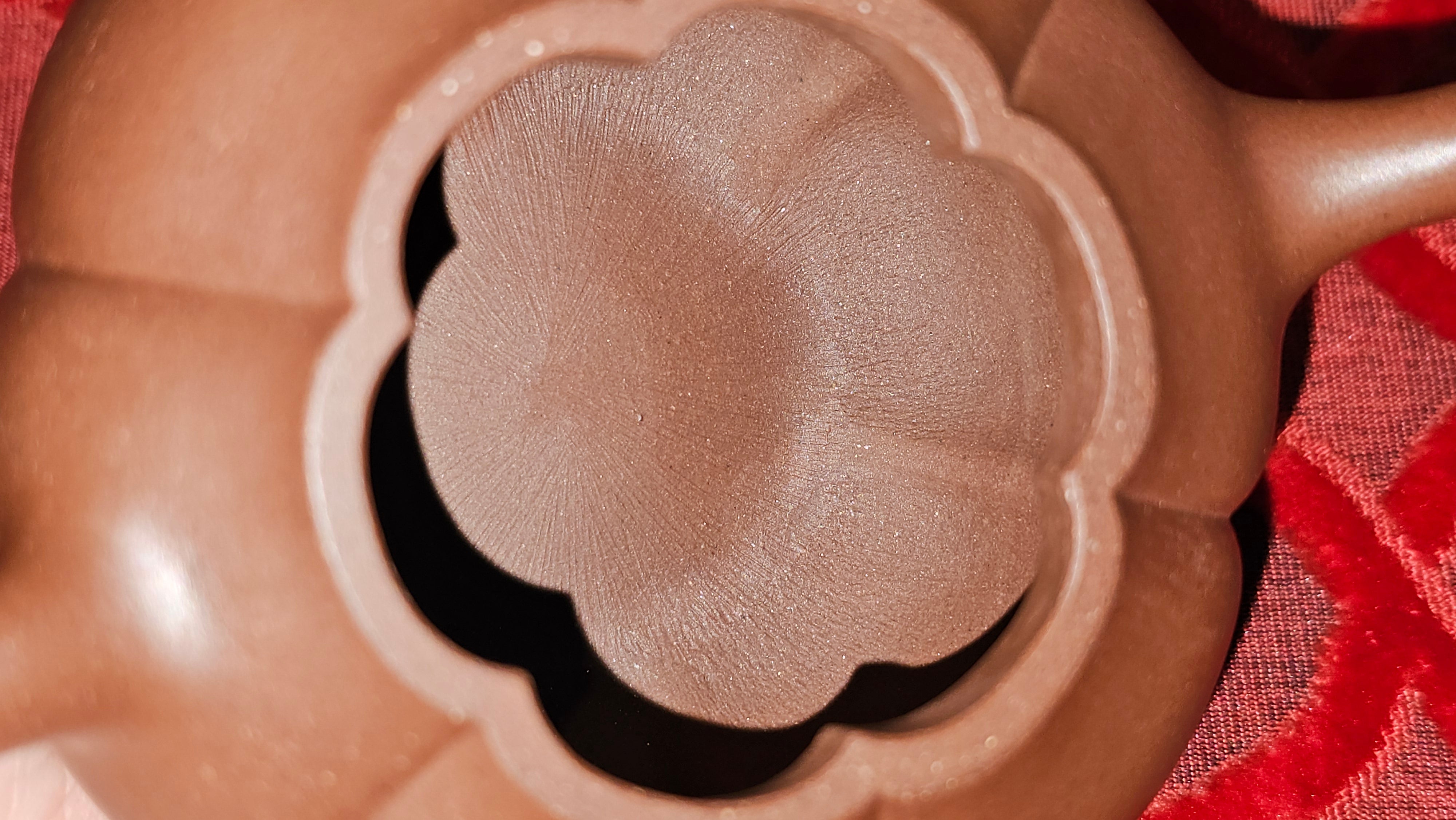 《待春》Dai Chun ~ "Imminence of Spring", 192.6ml, Di Cao Qing Zi Ni 底槽青紫泥 ~ Crafted by L3A Master Consummate Artist Li Yan Ru 李艳如 ~ Congratulations to Prof A.G., 26th March 0703hrs, Long Beach, CA.