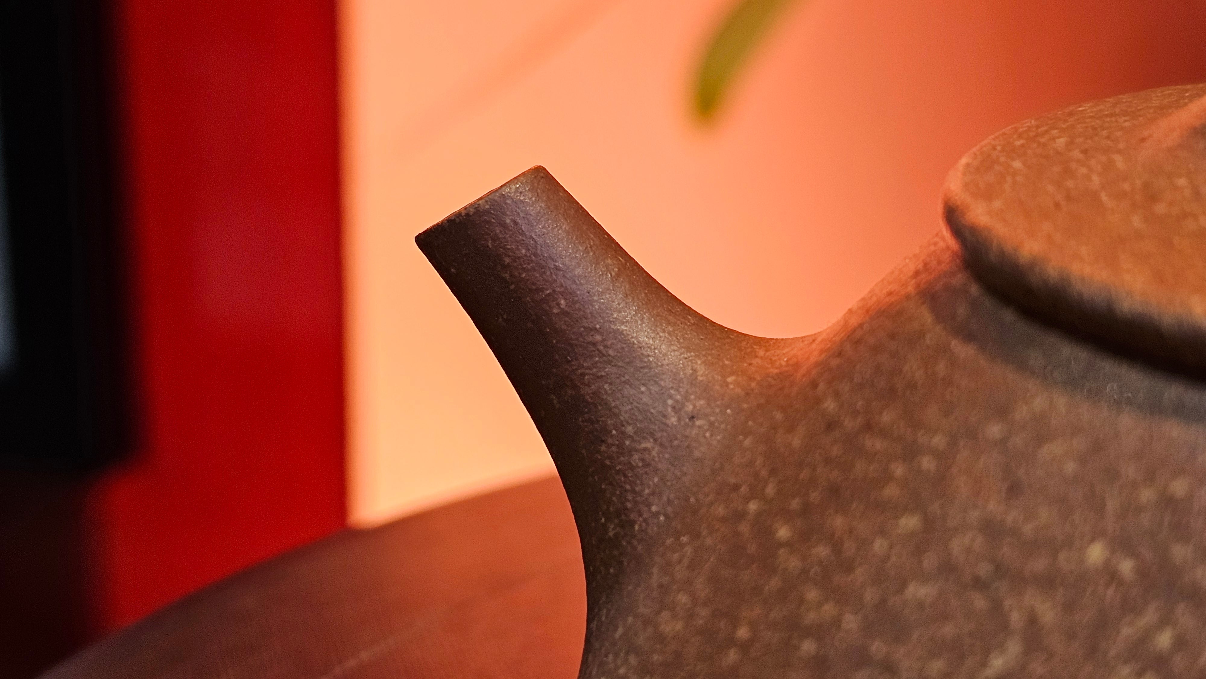 Shi Piao 石瓢, 152.0ml, Ping Gai Shi Piao 平盖石瓢 Huang Jiang Po Ni 黄降坡泥, by our Collaborative Craftsman Chen Hua Jun 陈华军。