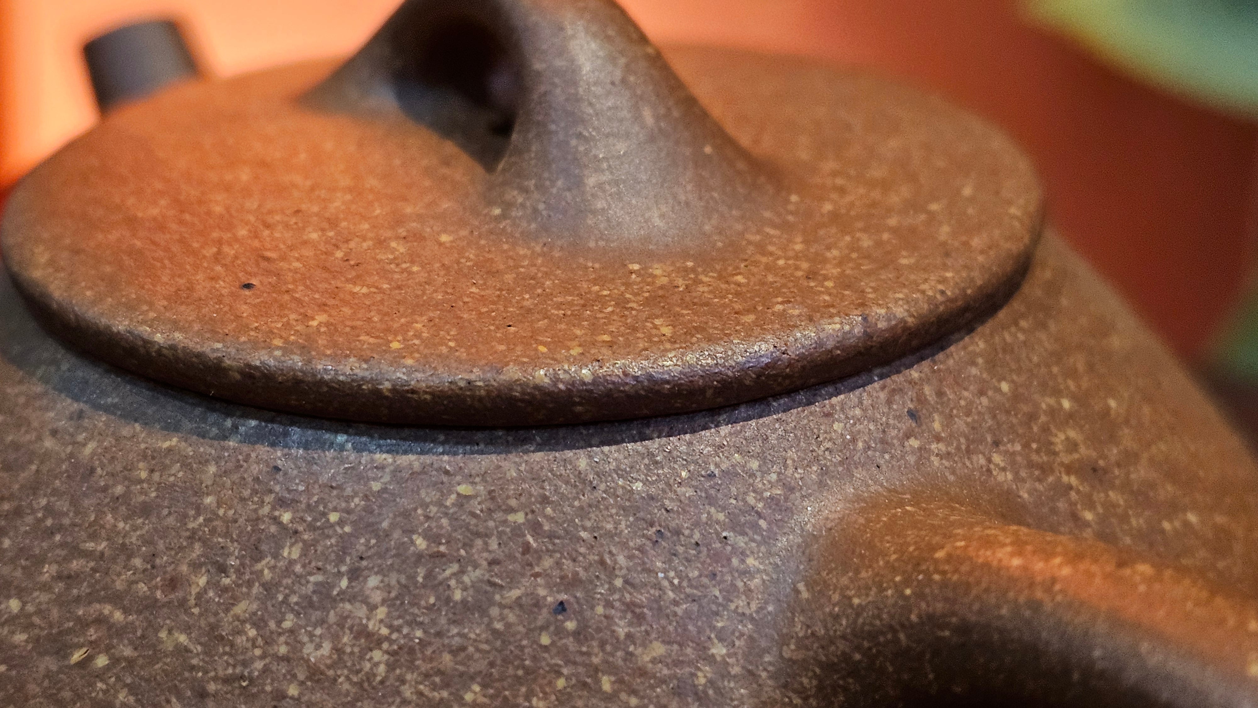 Shi Piao 石瓢, 152.0ml, Ping Gai Shi Piao 平盖石瓢 Huang Jiang Po Ni 黄降坡泥, by our Collaborative Craftsman Chen Hua Jun 陈华军。