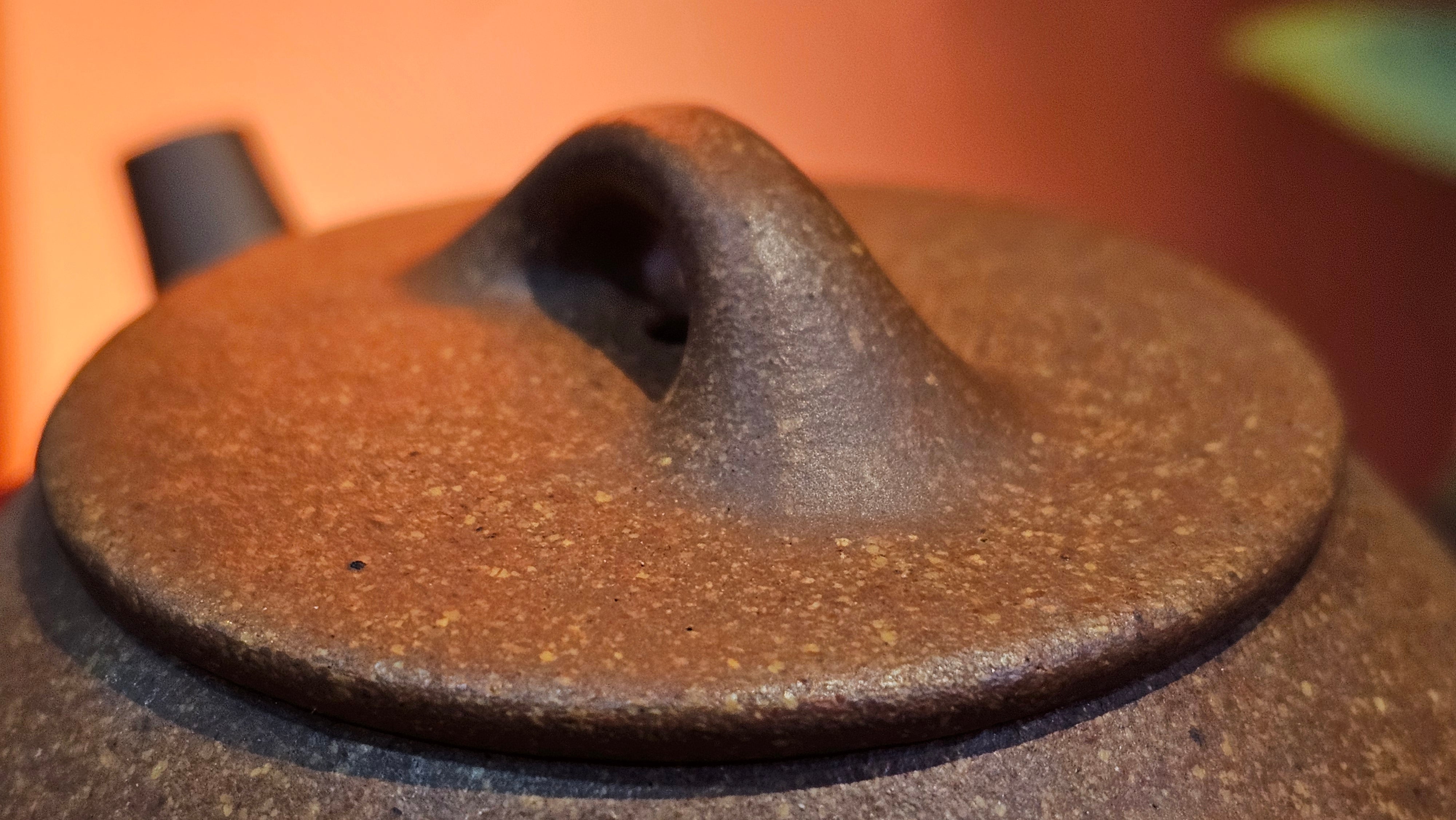 Shi Piao 石瓢, 152.0ml, Ping Gai Shi Piao 平盖石瓢 Huang Jiang Po Ni 黄降坡泥, by our Collaborative Craftsman Chen Hua Jun 陈华军。