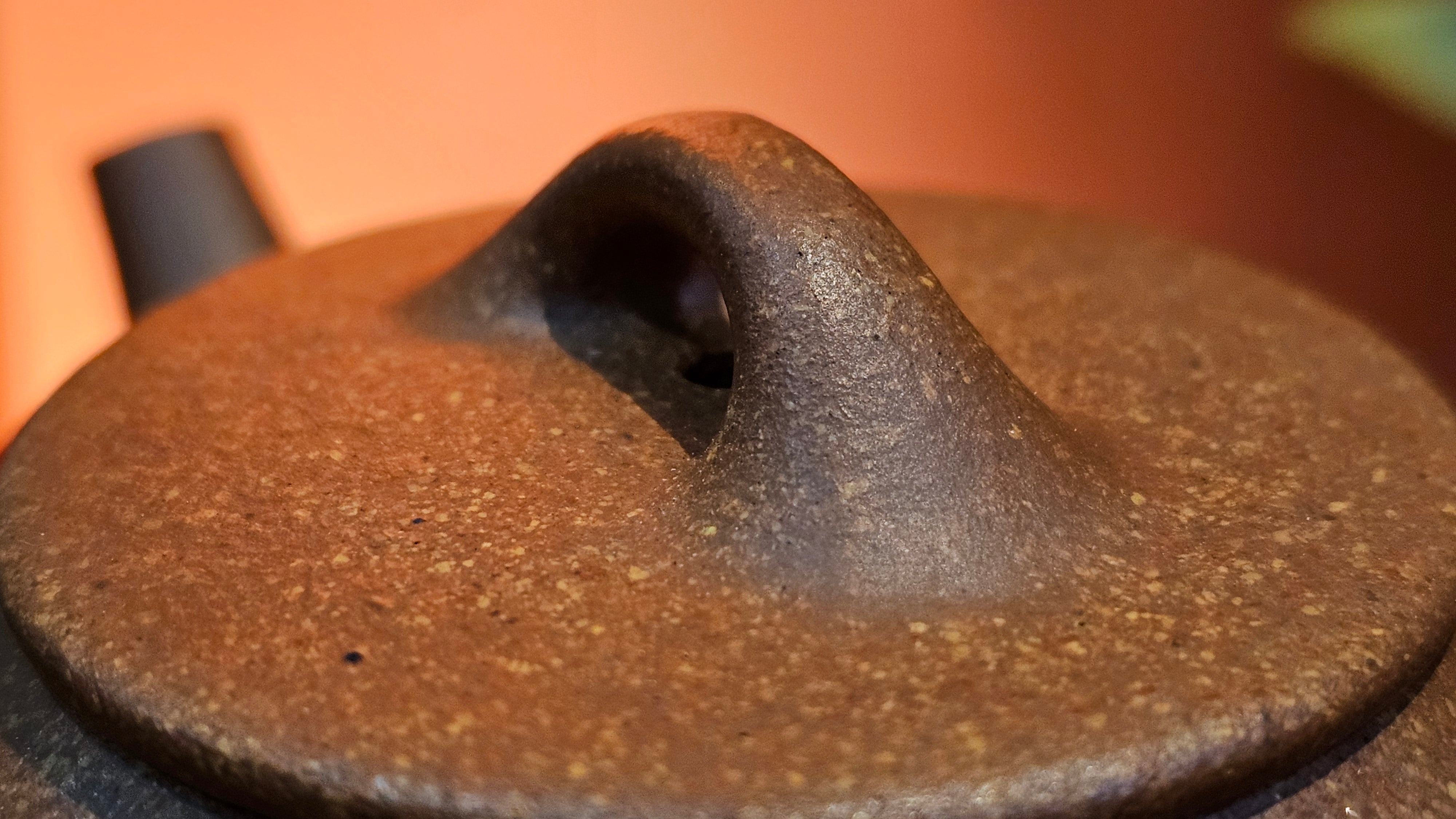 Shi Piao 石瓢, 152.0ml, Ping Gai Shi Piao 平盖石瓢 Huang Jiang Po Ni 黄降坡泥, by our Collaborative Craftsman Chen Hua Jun 陈华军。