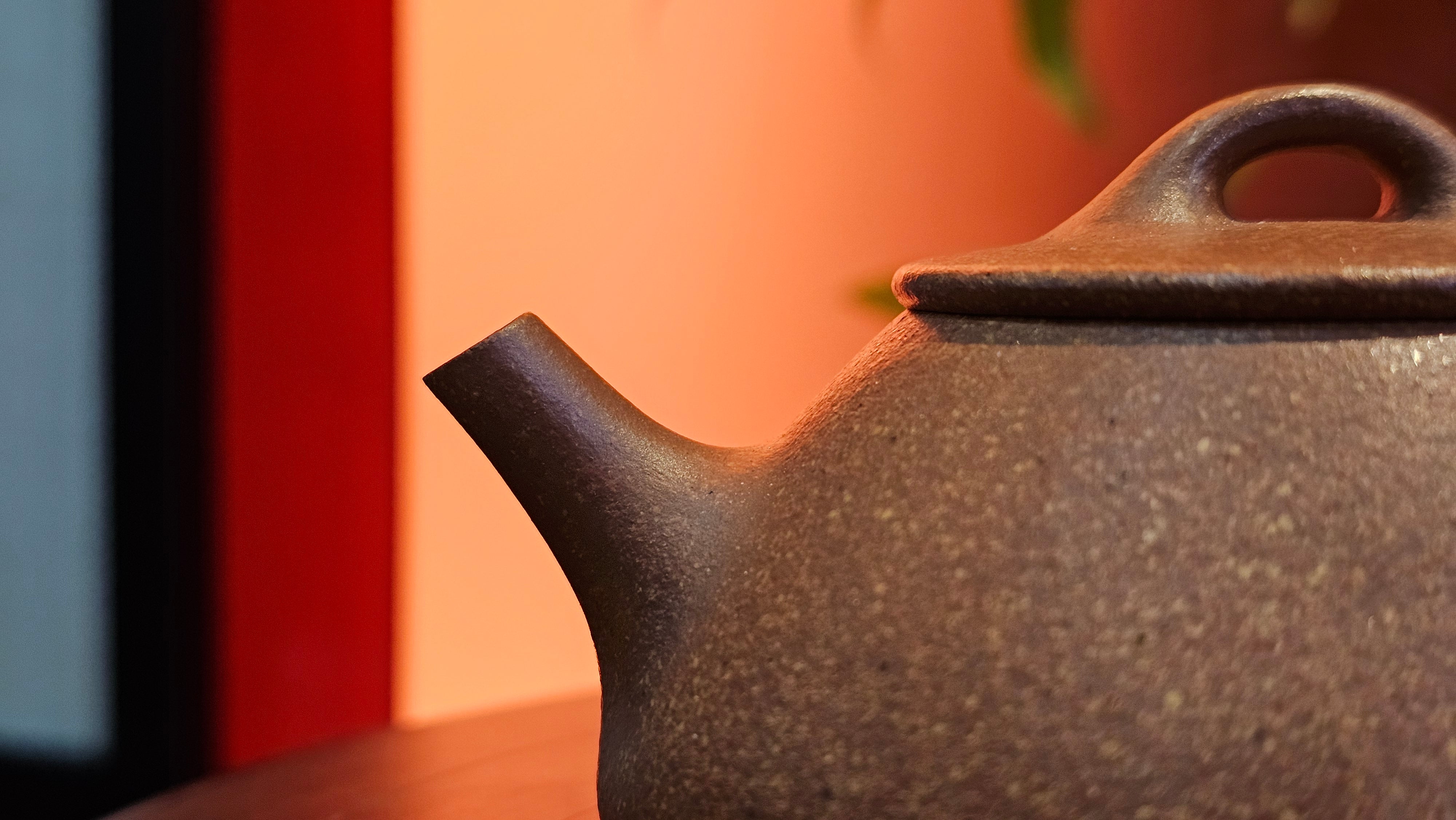 Shi Piao 石瓢, 152.0ml, Ping Gai Shi Piao 平盖石瓢 Huang Jiang Po Ni 黄降坡泥, by our Collaborative Craftsman Chen Hua Jun 陈华军。