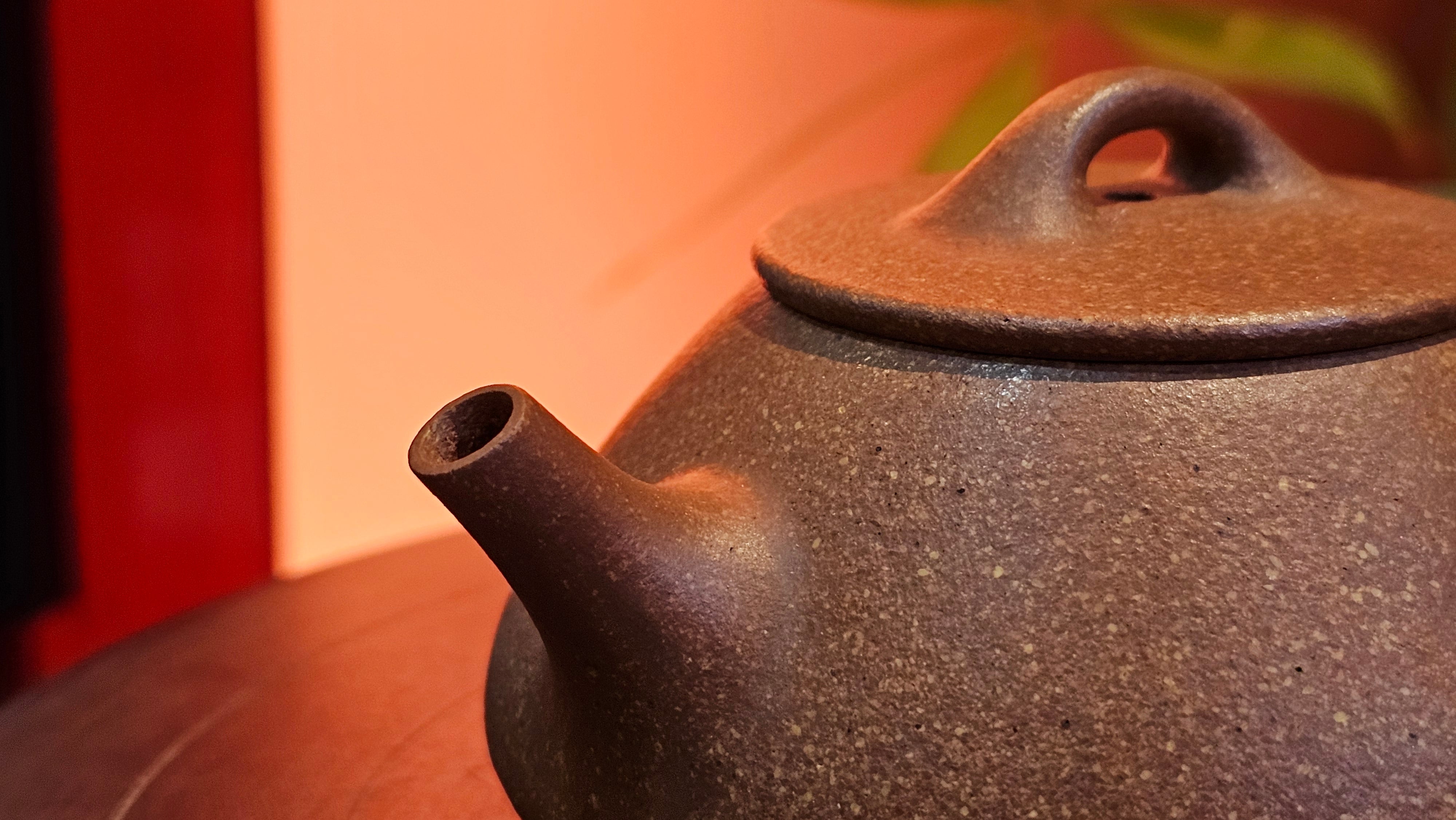 Shi Piao 石瓢, 152.0ml, Ping Gai Shi Piao 平盖石瓢 Huang Jiang Po Ni 黄降坡泥, by our Collaborative Craftsman Chen Hua Jun 陈华军。