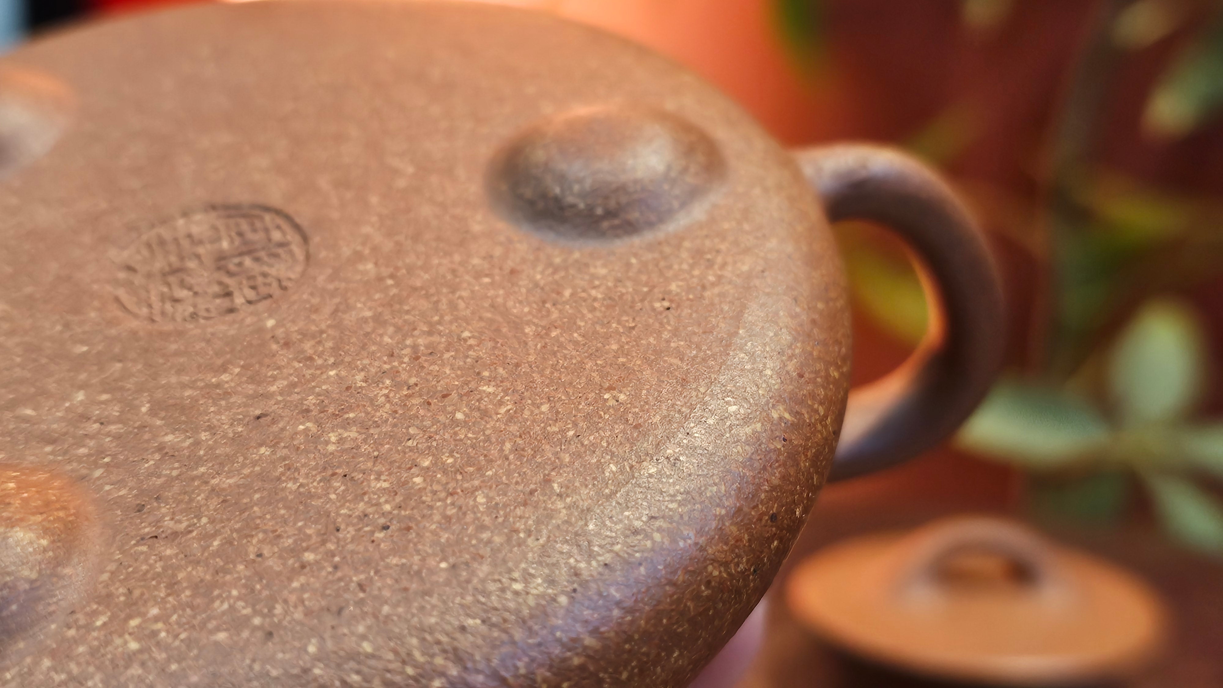 Shi Piao 石瓢, 152.0ml, Ping Gai Shi Piao 平盖石瓢 Huang Jiang Po Ni 黄降坡泥, by our Collaborative Craftsman Chen Hua Jun 陈华军。