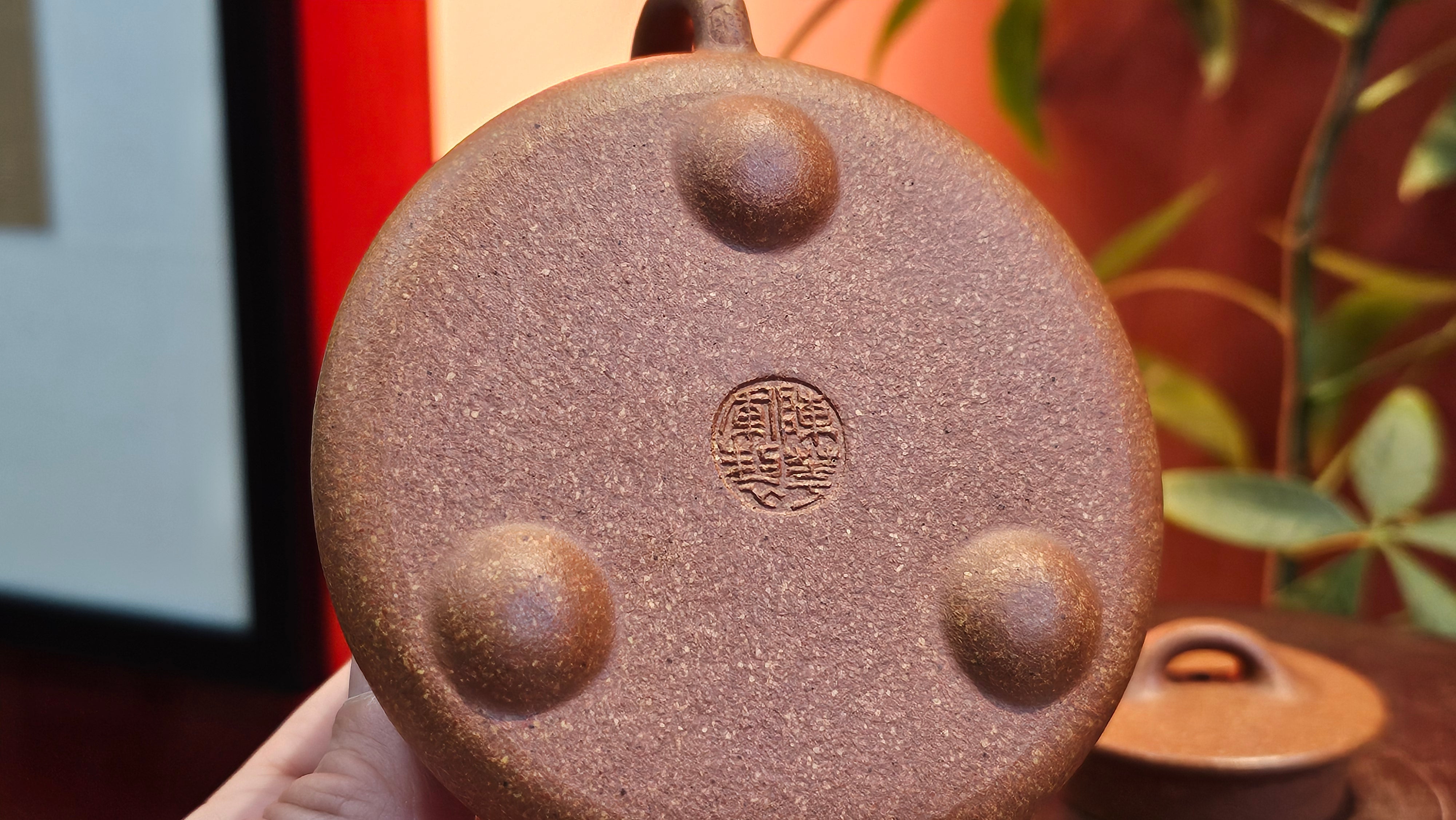 Shi Piao 石瓢, 152.0ml, Ping Gai Shi Piao 平盖石瓢 Huang Jiang Po Ni 黄降坡泥, by our Collaborative Craftsman Chen Hua Jun 陈华军。