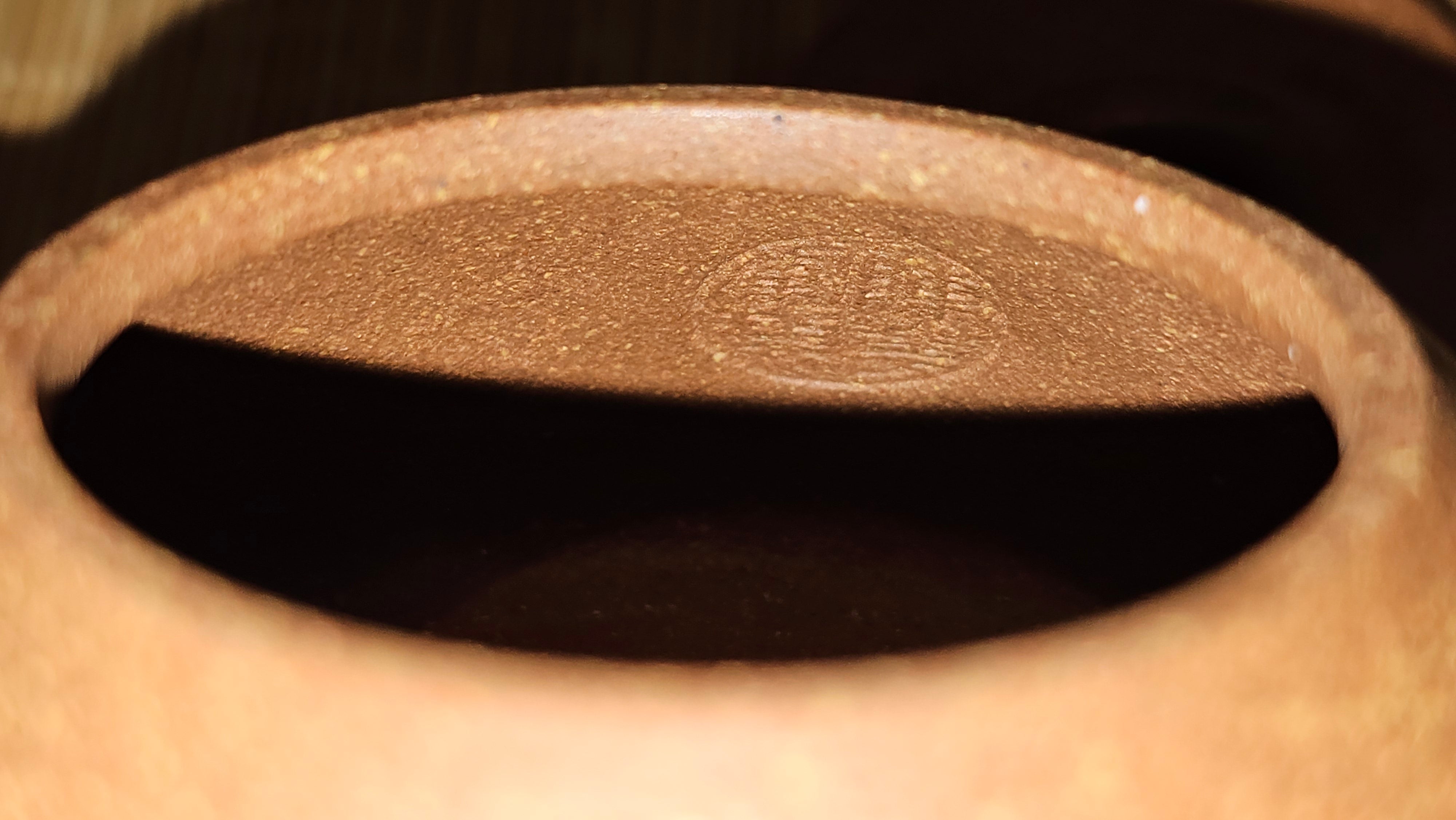 Shi Piao 石瓢, 152.0ml, Ping Gai Shi Piao 平盖石瓢 Huang Jiang Po Ni 黄降坡泥, by our Collaborative Craftsman Chen Hua Jun 陈华军。