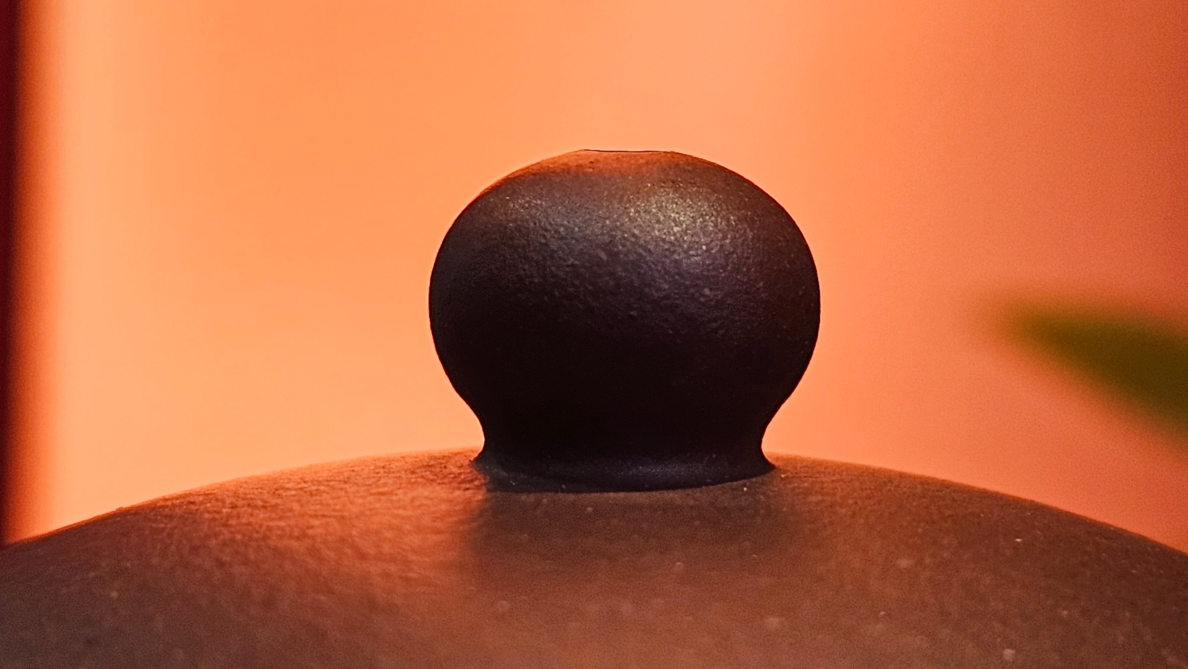 Xi Shi 西施, 171.6ml, Di Cao Qing Zi Ni 底槽青紫泥, by Craftsman Gu Xiao Ming 顾小明。