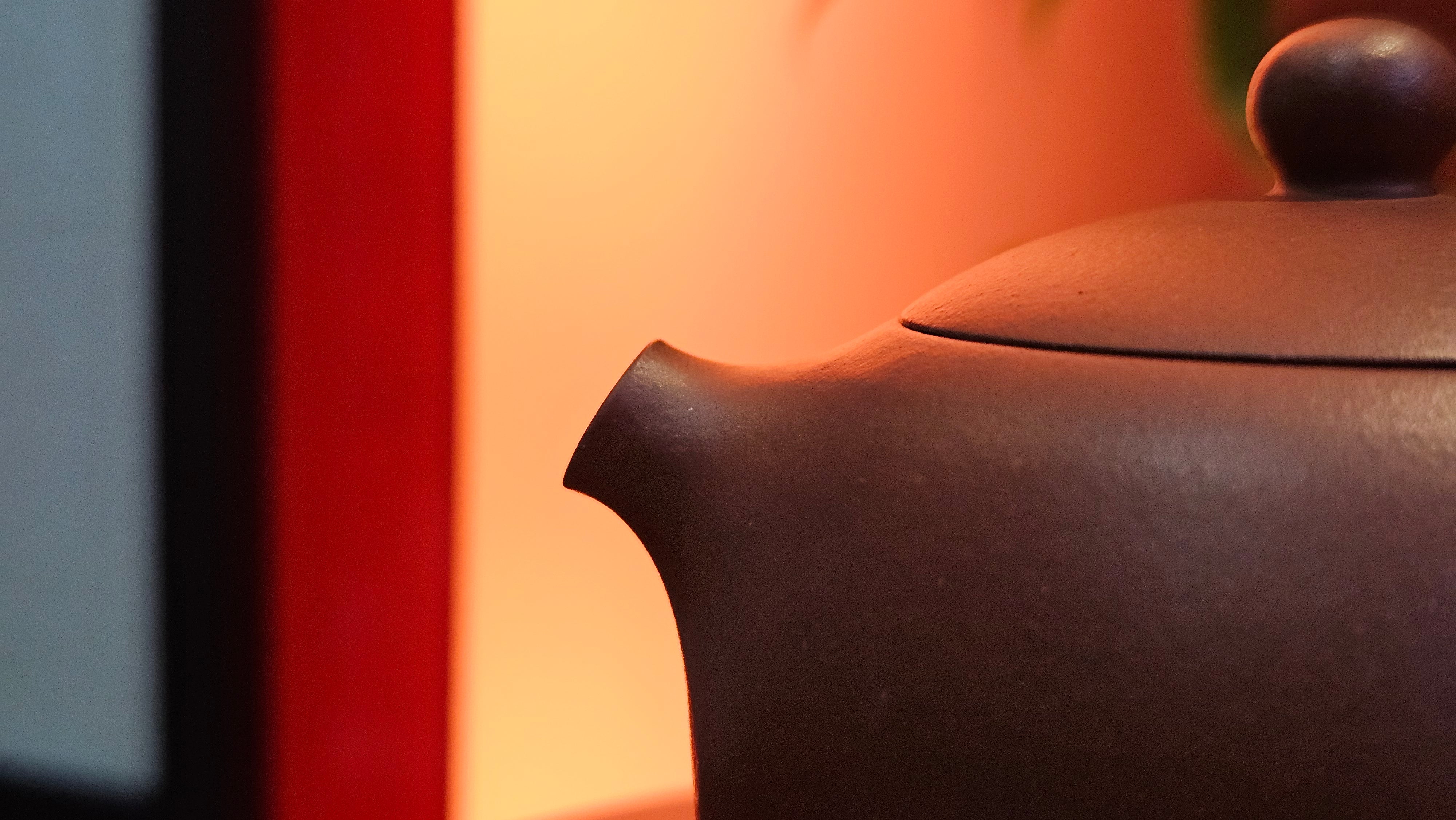 Xi Shi 西施, 171.6ml, Di Cao Qing Zi Ni 底槽青紫泥, by Craftsman Gu Xiao Ming 顾小明。