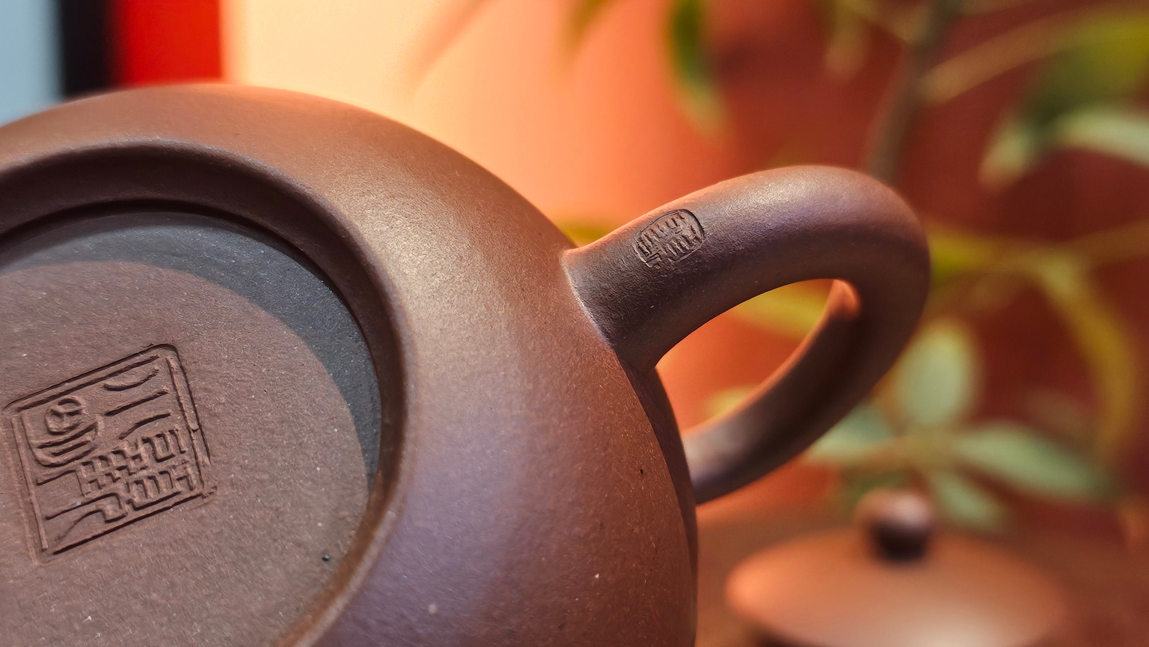 Xi Shi 西施, 171.6ml, Di Cao Qing Zi Ni 底槽青紫泥, by Craftsman Gu Xiao Ming 顾小明。