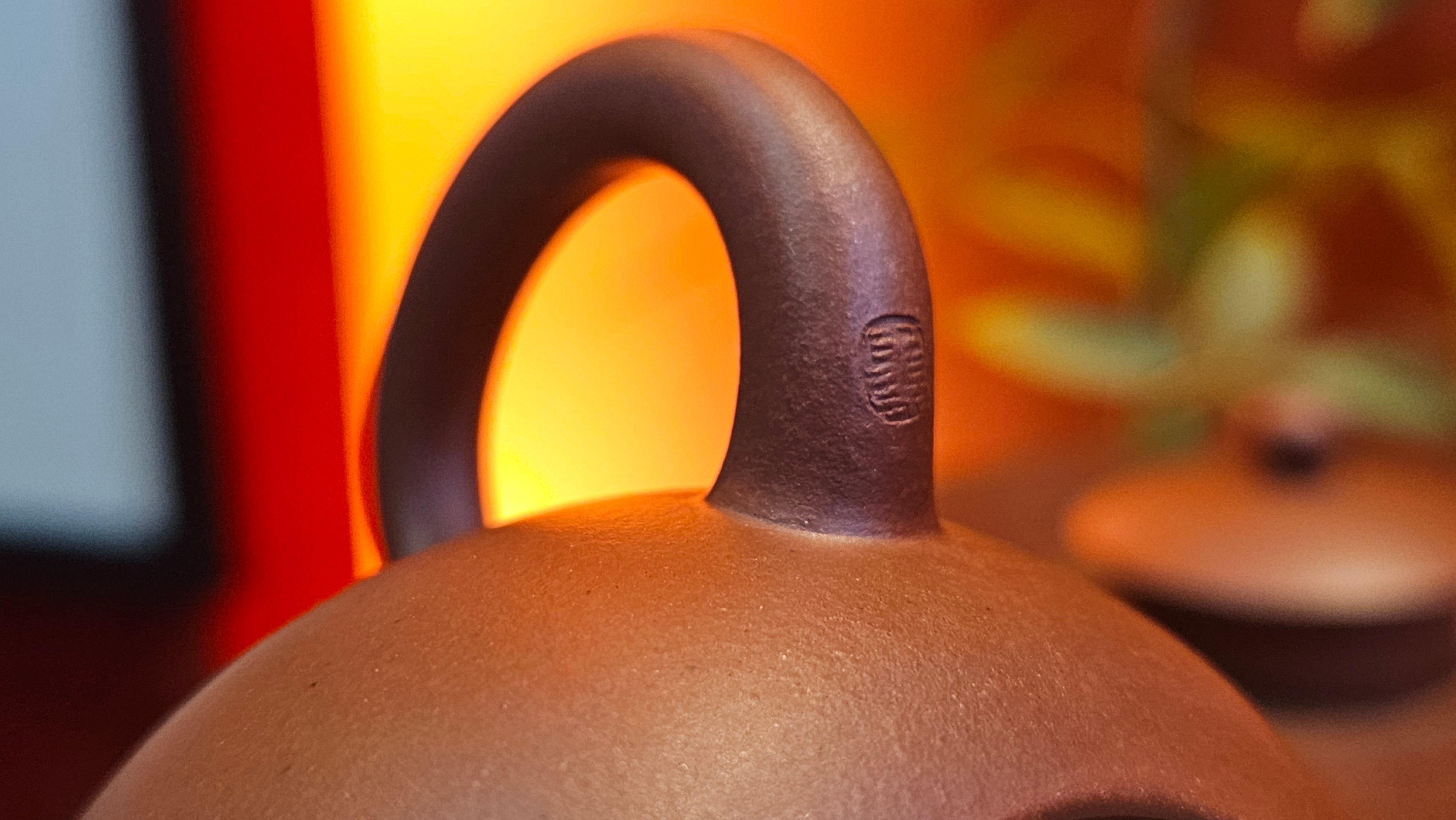 Xi Shi 西施, 171.6ml, Di Cao Qing Zi Ni 底槽青紫泥, by Craftsman Gu Xiao Ming 顾小明。