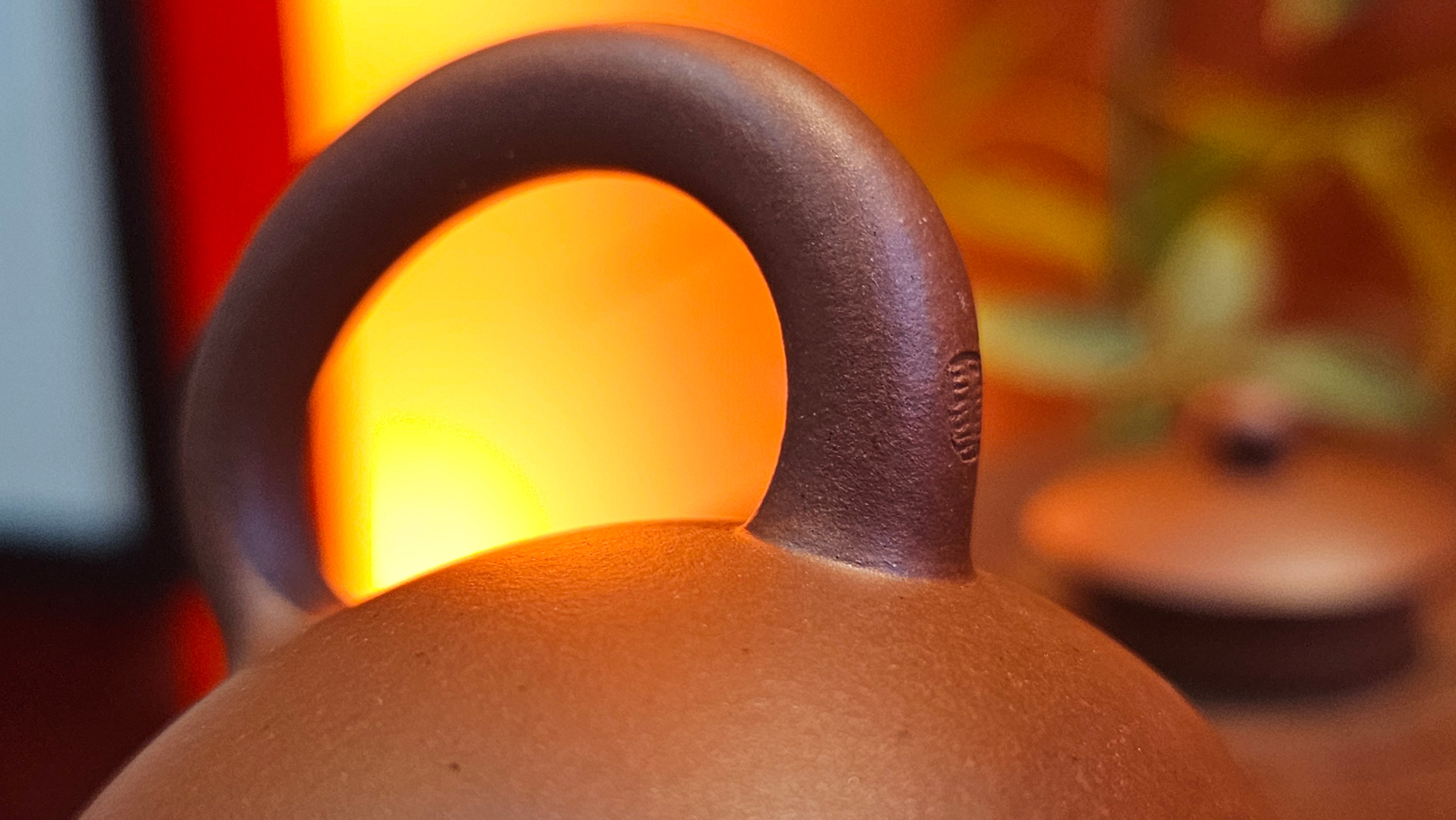 Xi Shi 西施, 171.6ml, Di Cao Qing Zi Ni 底槽青紫泥, by Craftsman Gu Xiao Ming 顾小明。