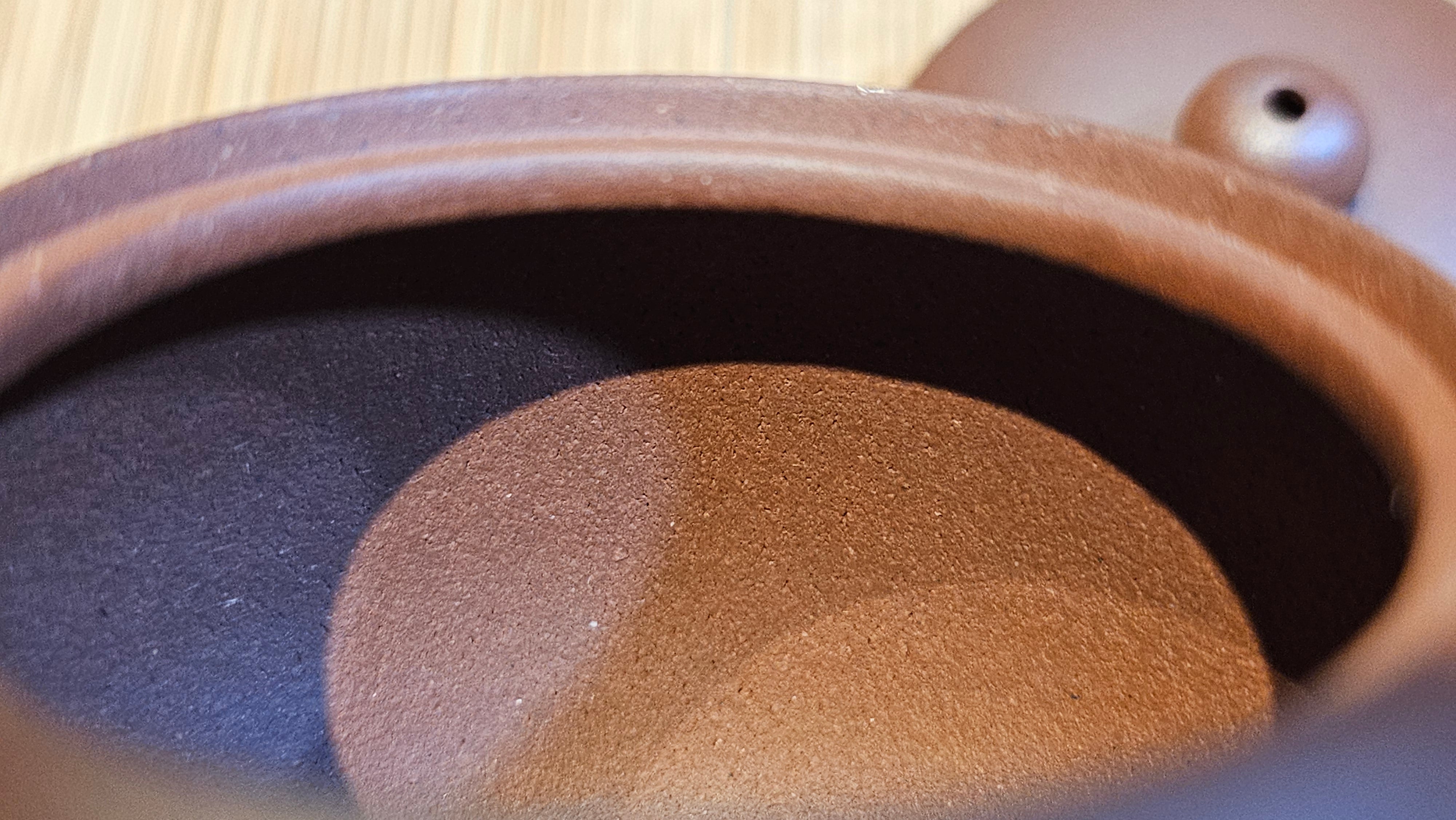 Xi Shi 西施, 171.6ml, Di Cao Qing Zi Ni 底槽青紫泥, by Craftsman Gu Xiao Ming 顾小明。