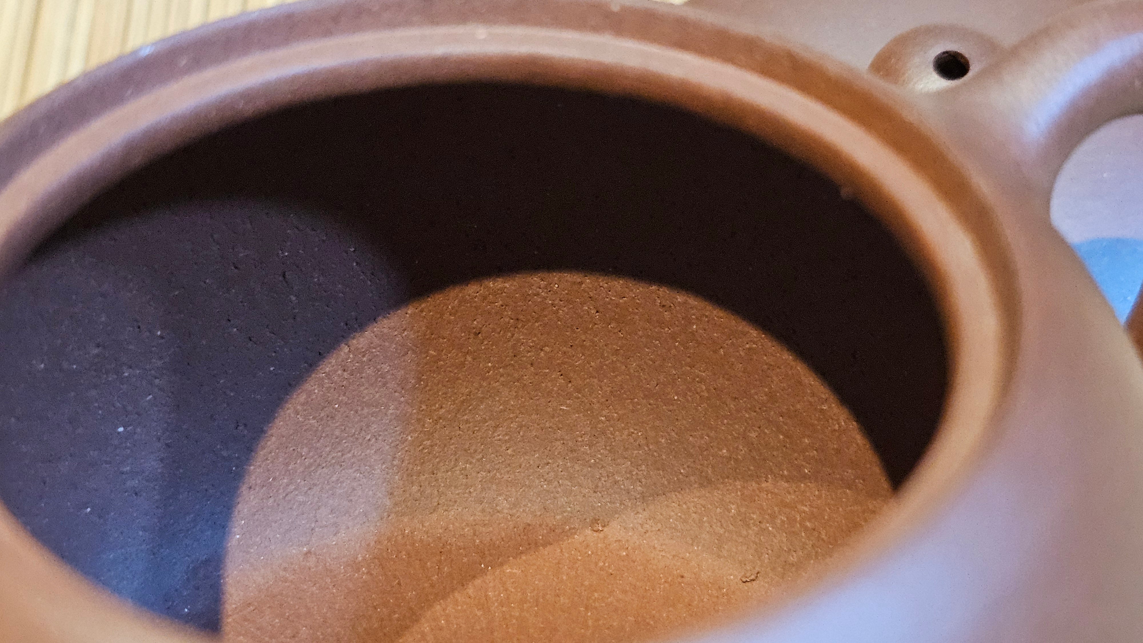 Xi Shi 西施, 171.6ml, Di Cao Qing Zi Ni 底槽青紫泥, by Craftsman Gu Xiao Ming 顾小明。