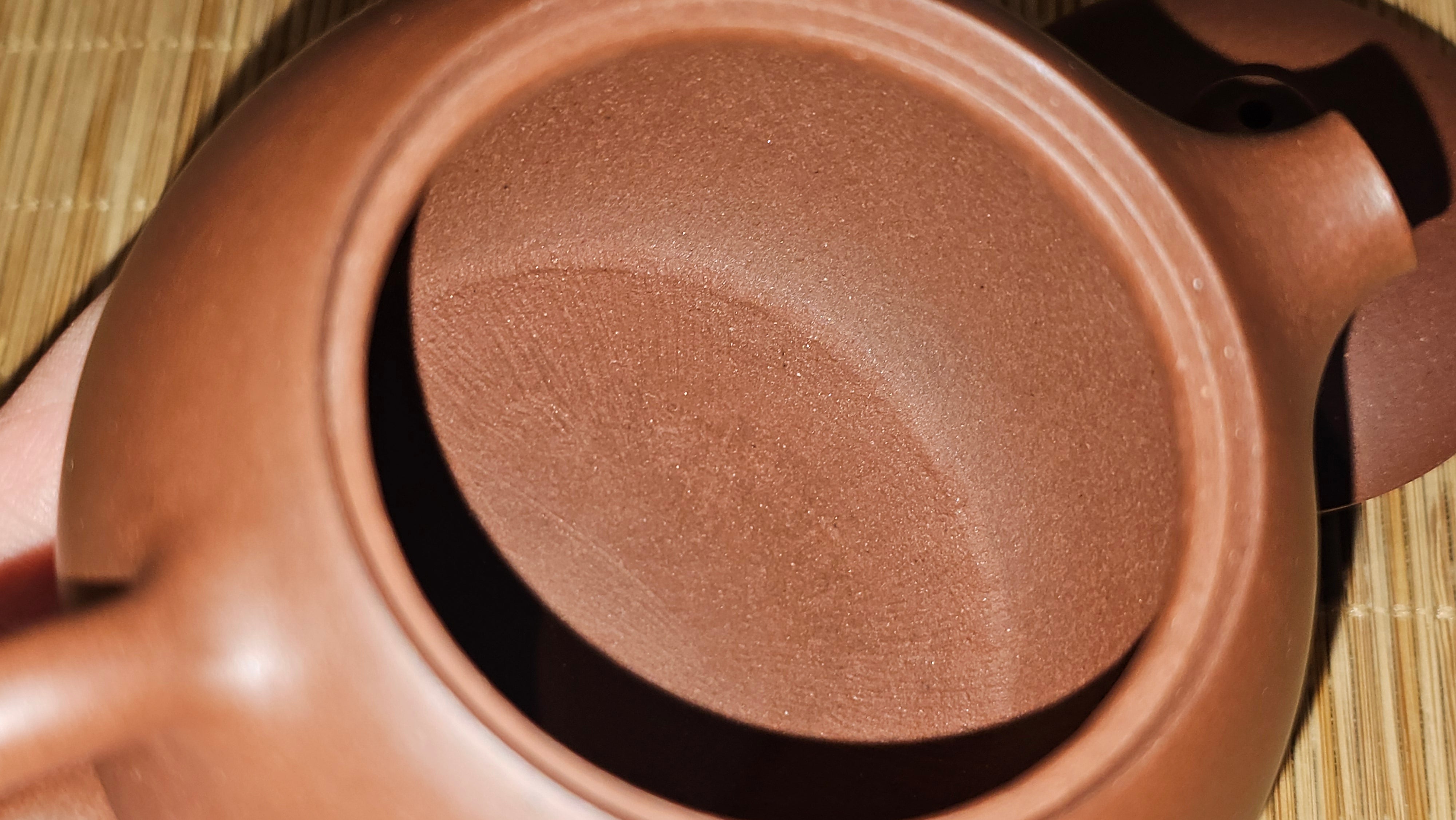 Xi Shi 西施, 171.6ml, Di Cao Qing Zi Ni 底槽青紫泥, by Craftsman Gu Xiao Ming 顾小明。