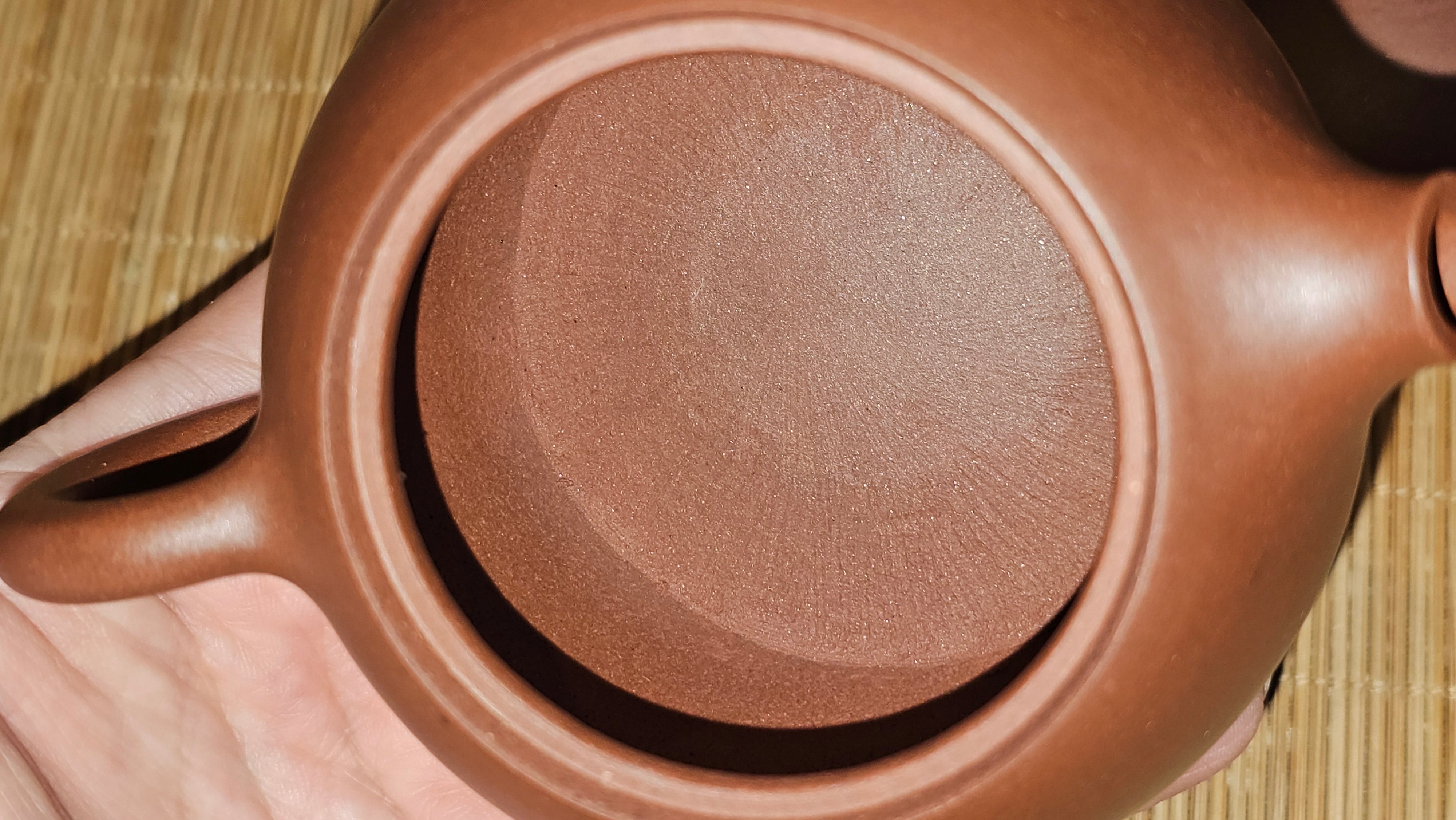 Xi Shi 西施, 171.6ml, Di Cao Qing Zi Ni 底槽青紫泥, by Craftsman Gu Xiao Ming 顾小明。