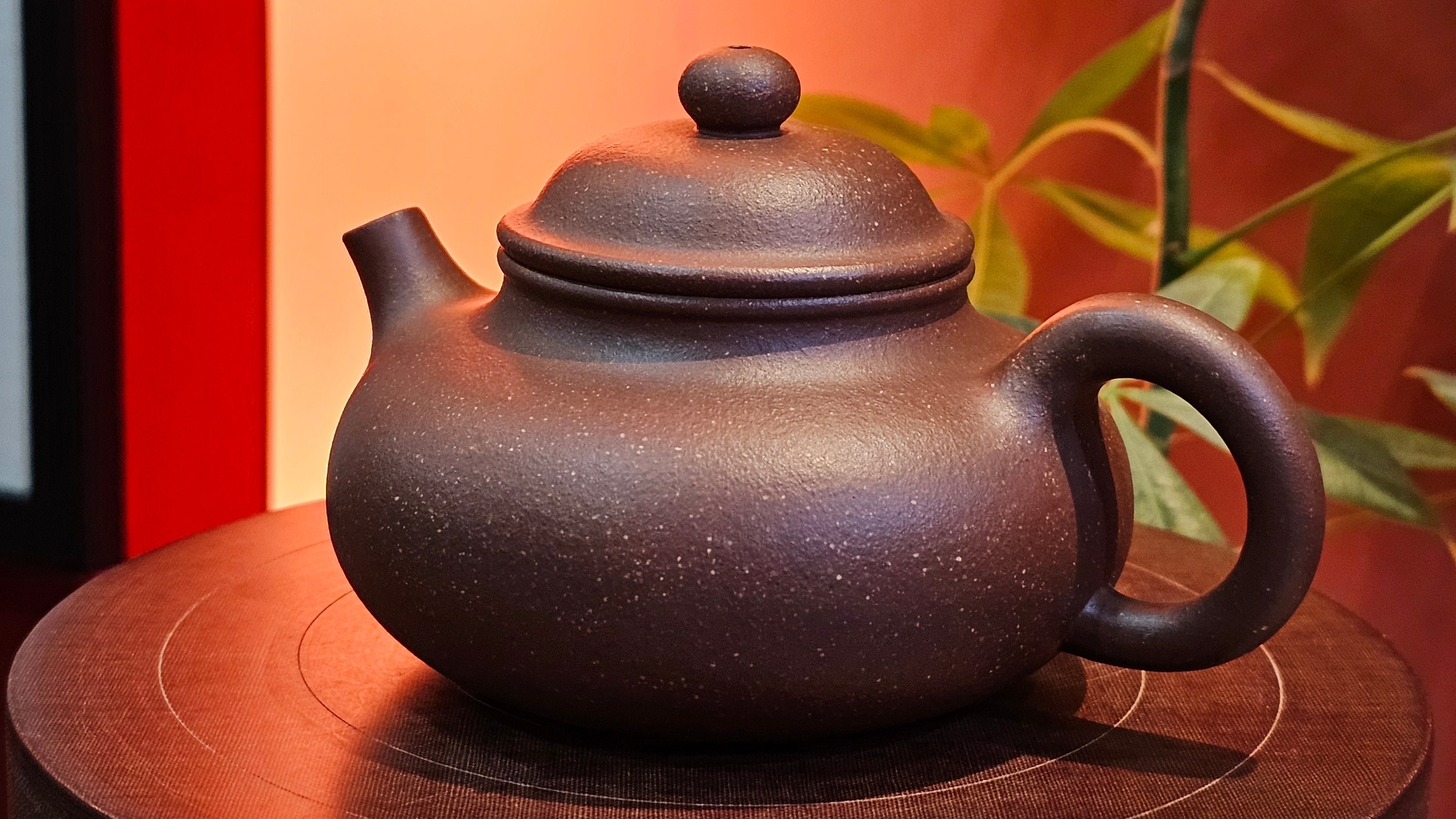 Rong Tian 容天, 248.3ml, Lao Zi Ni 老紫泥 (Particular High Graininess, and Low Sieve Count), by Craftsman Chen Fa Chu 陈法初 ~ Congratulations to Mr T.L., 1957hrs 16th Apr, Singapore 🇸🇬.