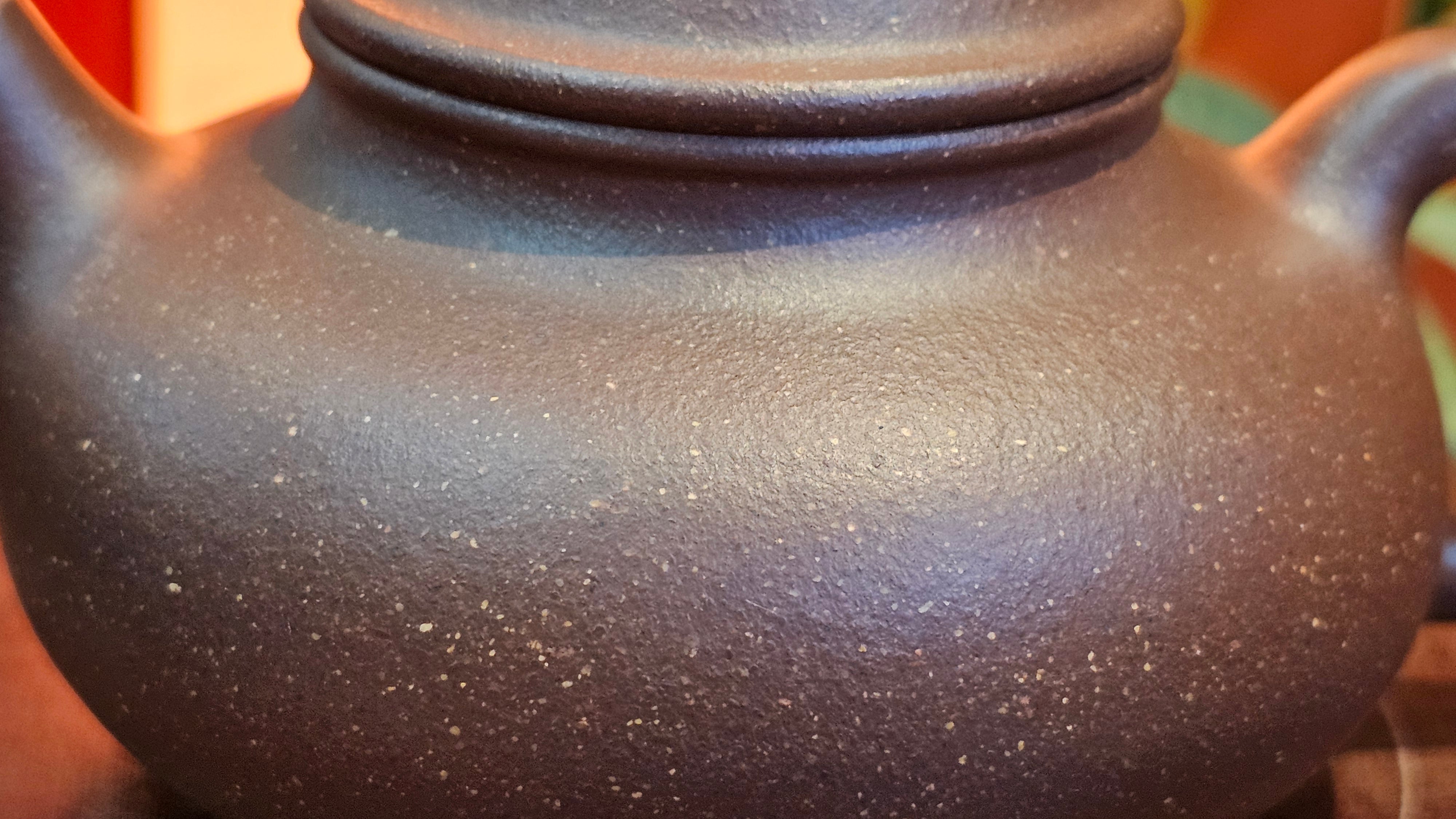 Rong Tian 容天, 248.3ml, Lao Zi Ni 老紫泥 (Particular High Graininess, and Low Sieve Count), by Craftsman Chen Fa Chu 陈法初 ~ Congratulations to Mr T.L., 1957hrs 16th Apr, Singapore 🇸🇬.