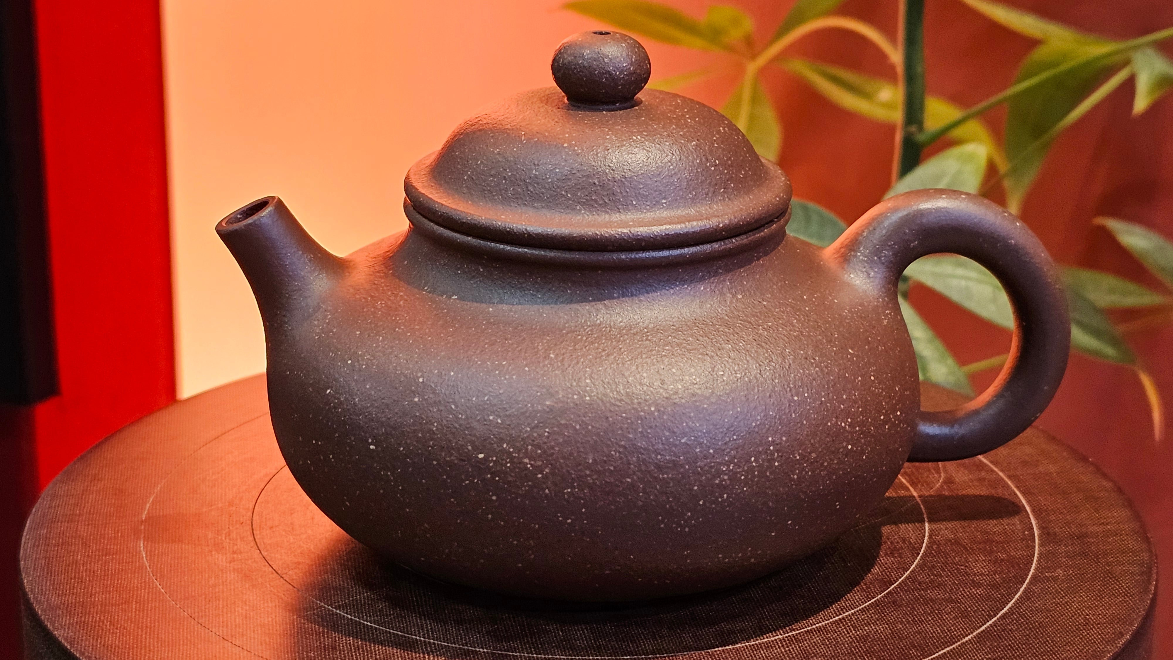 Rong Tian 容天, 248.3ml, Lao Zi Ni 老紫泥 (Particular High Graininess, and Low Sieve Count), by Craftsman Chen Fa Chu 陈法初 ~ Congratulations to Mr T.L., 1957hrs 16th Apr, Singapore 🇸🇬.