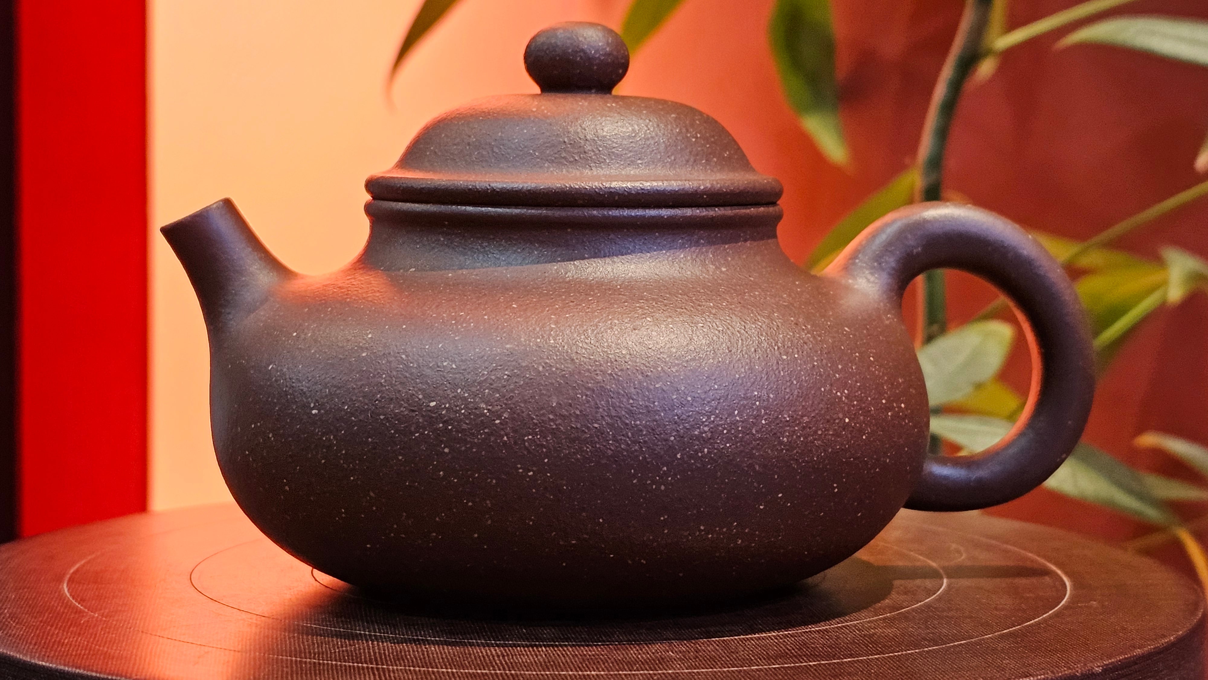 Rong Tian 容天, 248.3ml, Lao Zi Ni 老紫泥 (Particular High Graininess, and Low Sieve Count), by Craftsman Chen Fa Chu 陈法初 ~ Congratulations to Mr T.L., 1957hrs 16th Apr, Singapore 🇸🇬.