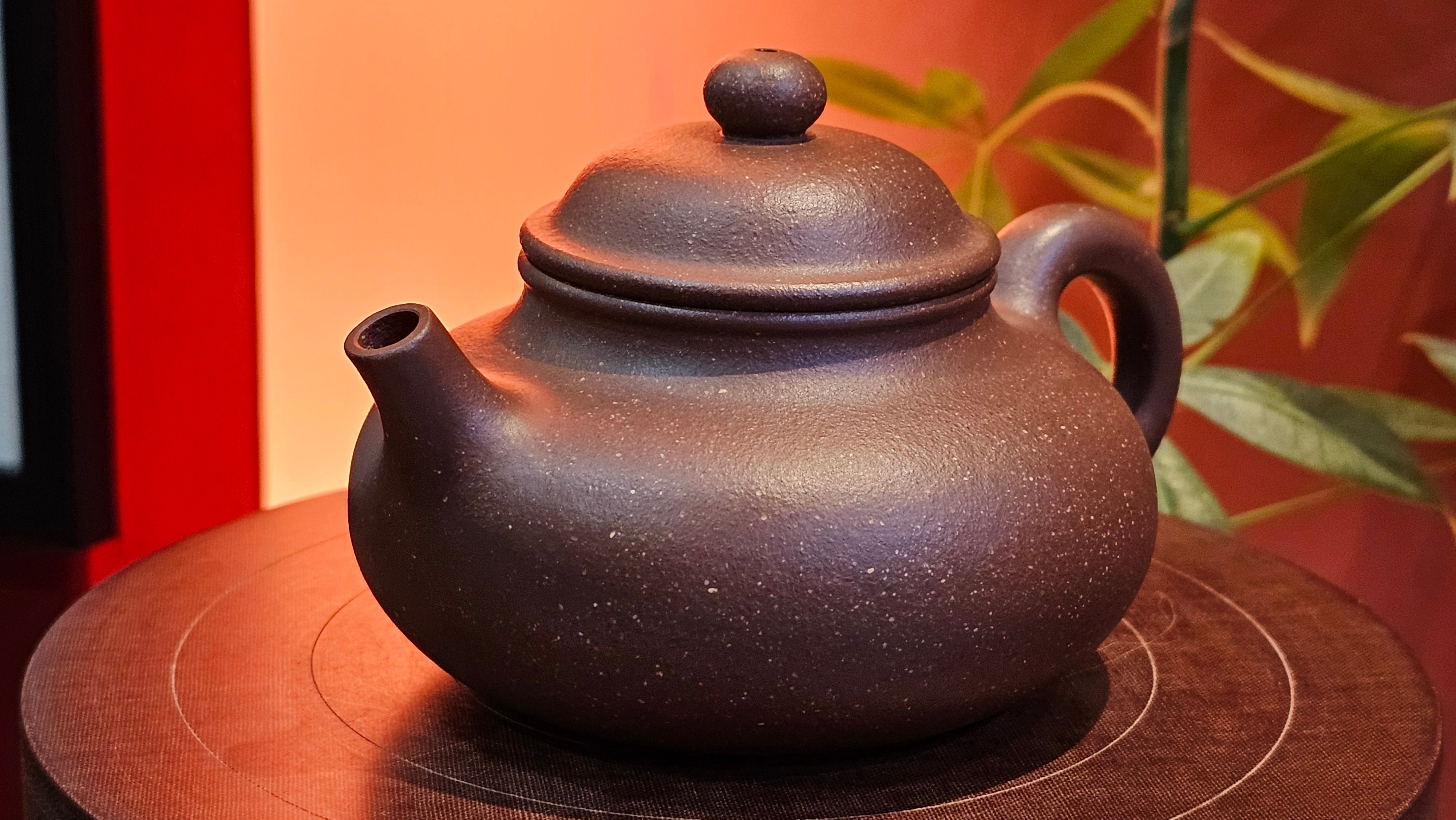 Rong Tian 容天, 248.3ml, Lao Zi Ni 老紫泥 (Particular High Graininess, and Low Sieve Count), by Craftsman Chen Fa Chu 陈法初 ~ Congratulations to Mr T.L., 1957hrs 16th Apr, Singapore 🇸🇬.