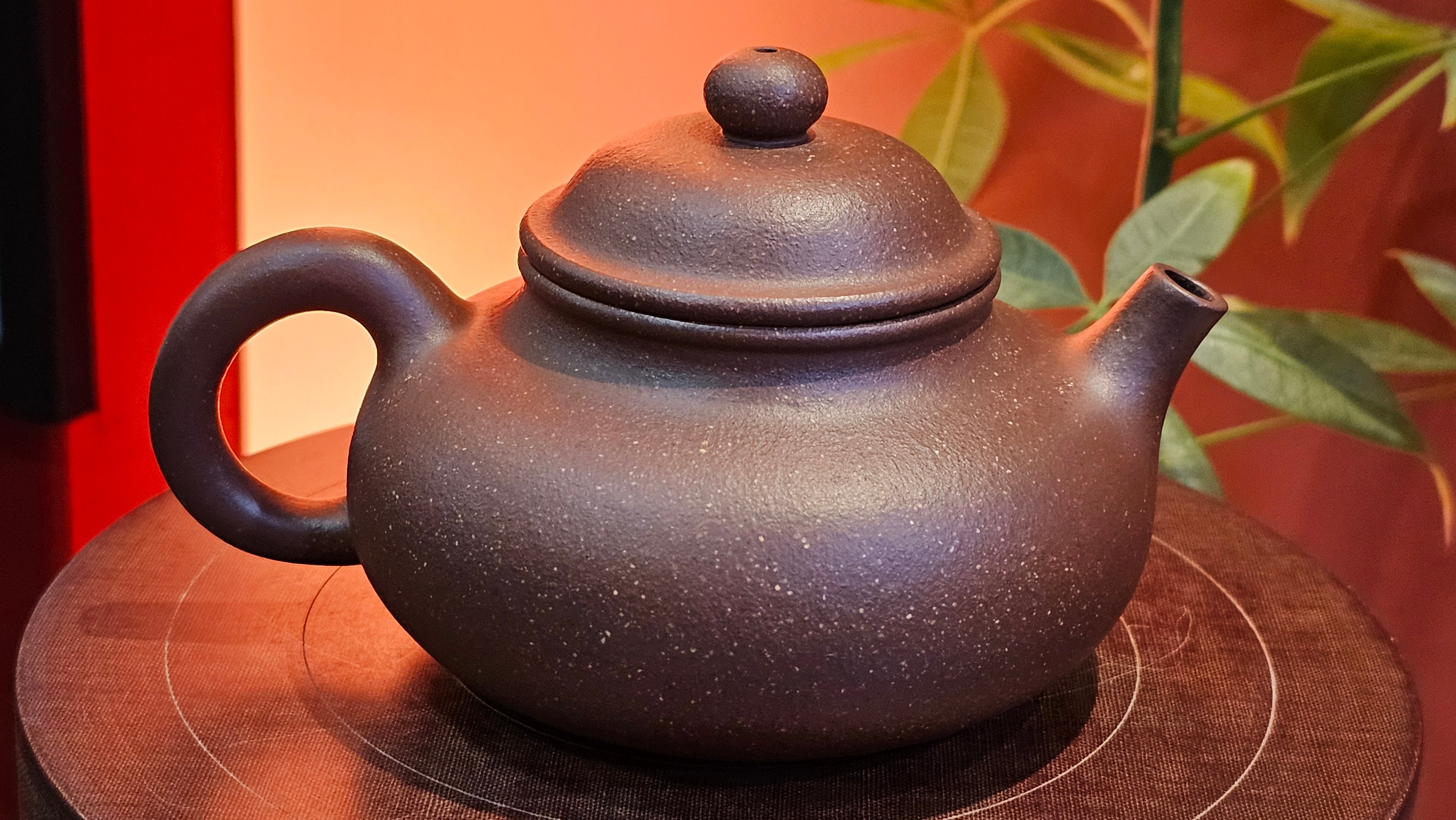 Rong Tian 容天, 248.3ml, Lao Zi Ni 老紫泥 (Particular High Graininess, and Low Sieve Count), by Craftsman Chen Fa Chu 陈法初 ~ Congratulations to Mr T.L., 1957hrs 16th Apr, Singapore 🇸🇬.