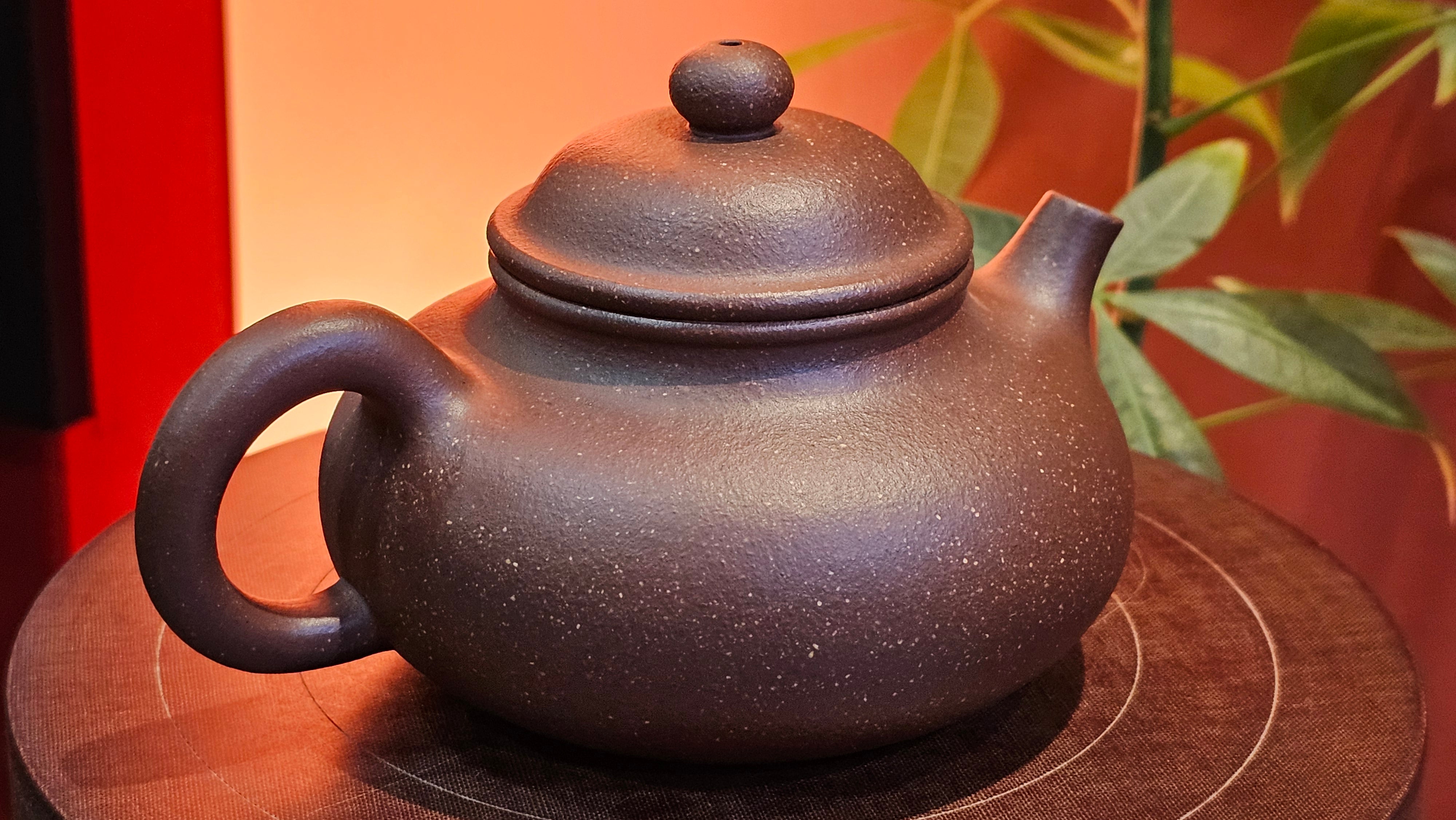 Rong Tian 容天, 248.3ml, Lao Zi Ni 老紫泥 (Particular High Graininess, and Low Sieve Count), by Craftsman Chen Fa Chu 陈法初 ~ Congratulations to Mr T.L., 1957hrs 16th Apr, Singapore 🇸🇬.