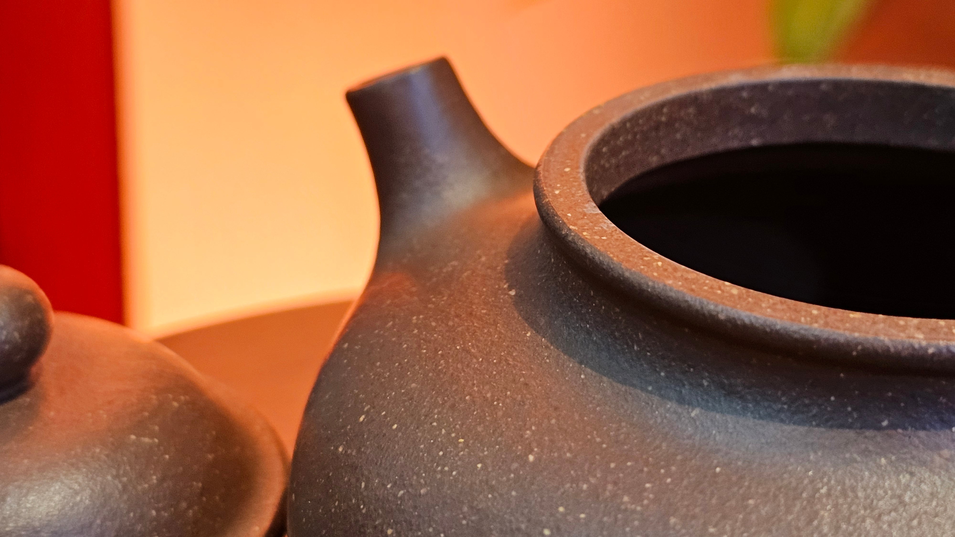 Rong Tian 容天, 248.3ml, Lao Zi Ni 老紫泥 (Particular High Graininess, and Low Sieve Count), by Craftsman Chen Fa Chu 陈法初 ~ Congratulations to Mr T.L., 1957hrs 16th Apr, Singapore 🇸🇬.