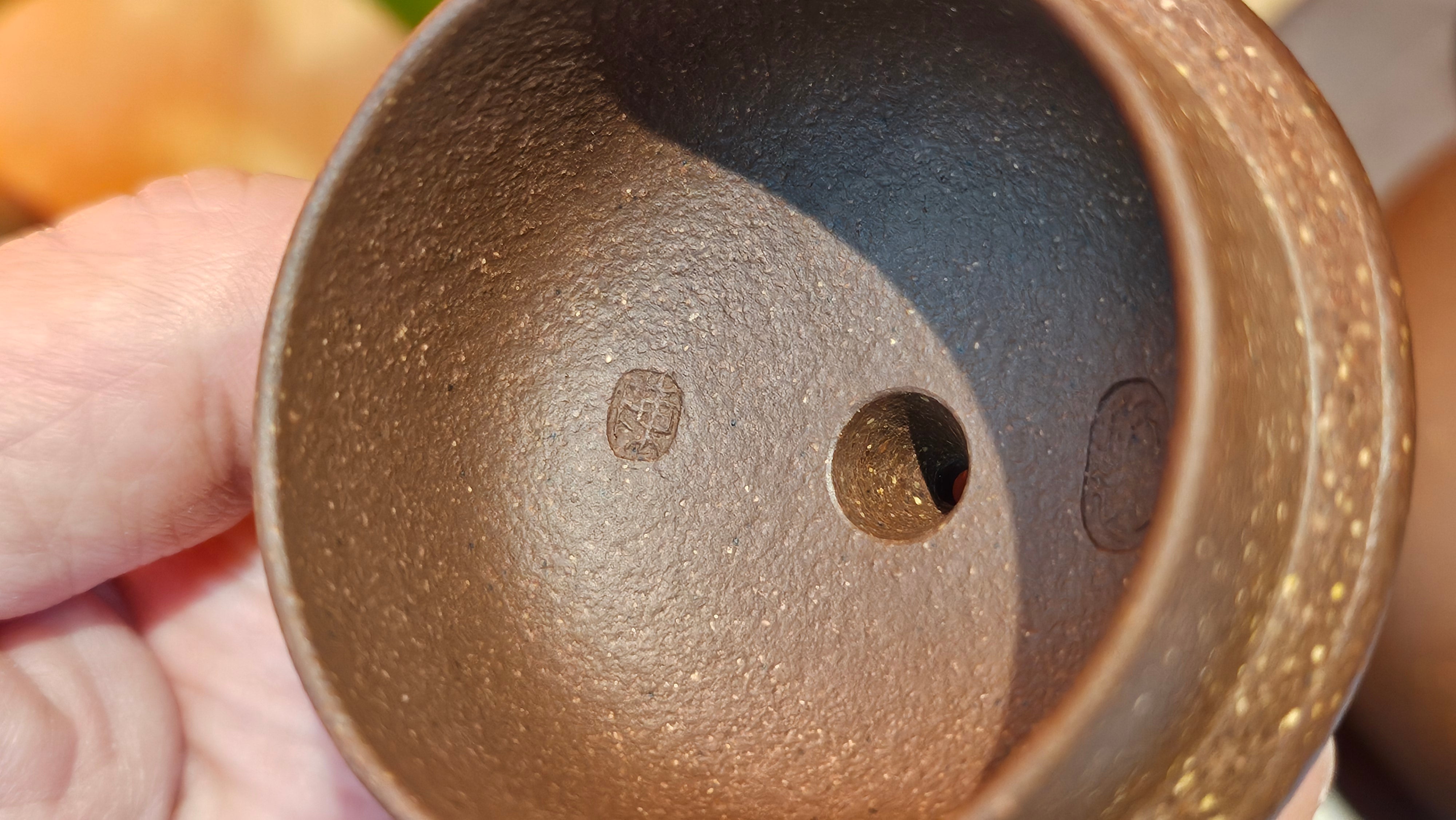 Rong Tian 容天, 248.3ml, Lao Zi Ni 老紫泥 (Particular High Graininess, and Low Sieve Count), by Craftsman Chen Fa Chu 陈法初 ~ Congratulations to Mr T.L., 1957hrs 16th Apr, Singapore 🇸🇬.