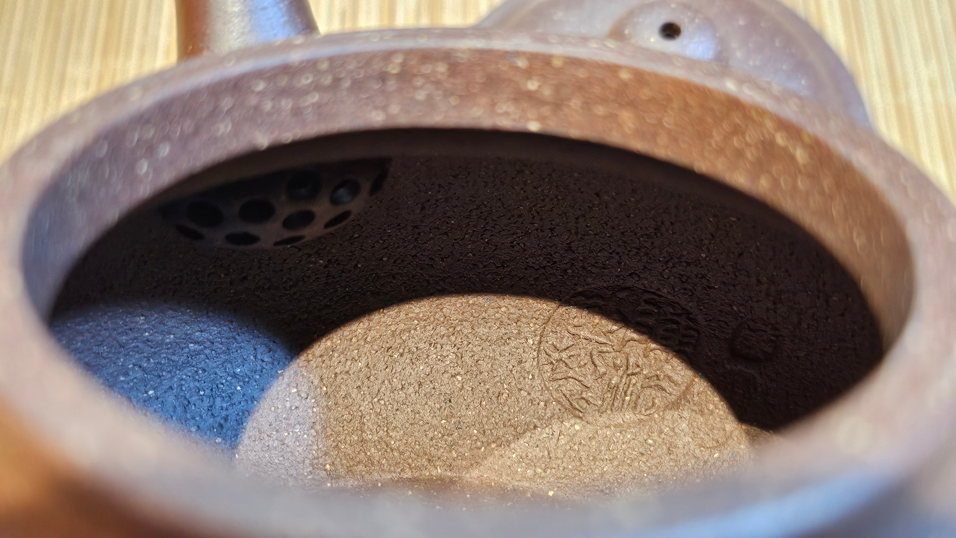 Rong Tian 容天, 248.3ml, Lao Zi Ni 老紫泥 (Particular High Graininess, and Low Sieve Count), by Craftsman Chen Fa Chu 陈法初 ~ Congratulations to Mr T.L., 1957hrs 16th Apr, Singapore 🇸🇬.