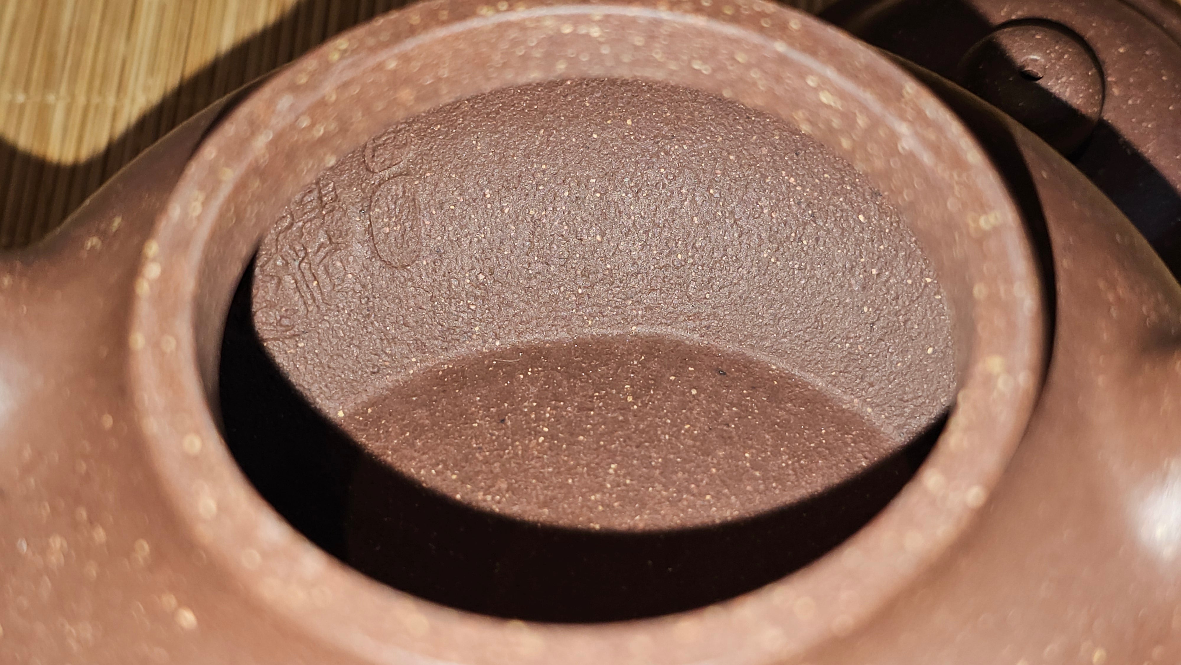 Rong Tian 容天, 248.3ml, Lao Zi Ni 老紫泥 (Particular High Graininess, and Low Sieve Count), by Craftsman Chen Fa Chu 陈法初 ~ Congratulations to Mr T.L., 1957hrs 16th Apr, Singapore 🇸🇬.