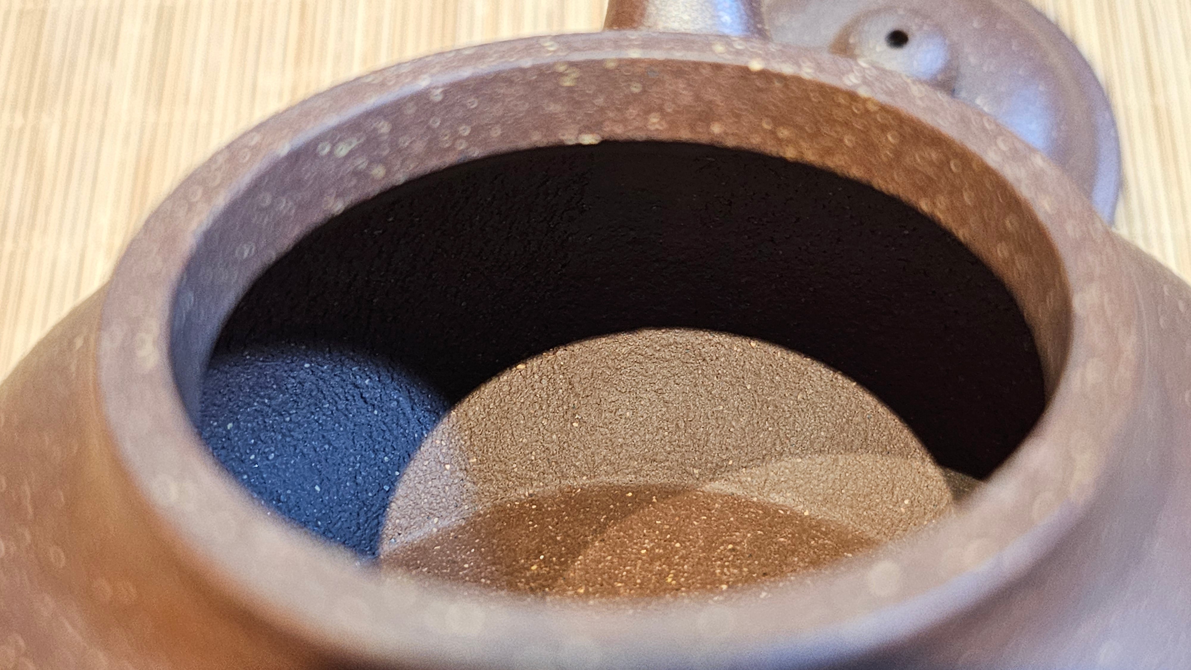 Rong Tian 容天, 248.3ml, Lao Zi Ni 老紫泥 (Particular High Graininess, and Low Sieve Count), by Craftsman Chen Fa Chu 陈法初 ~ Congratulations to Mr T.L., 1957hrs 16th Apr, Singapore 🇸🇬.