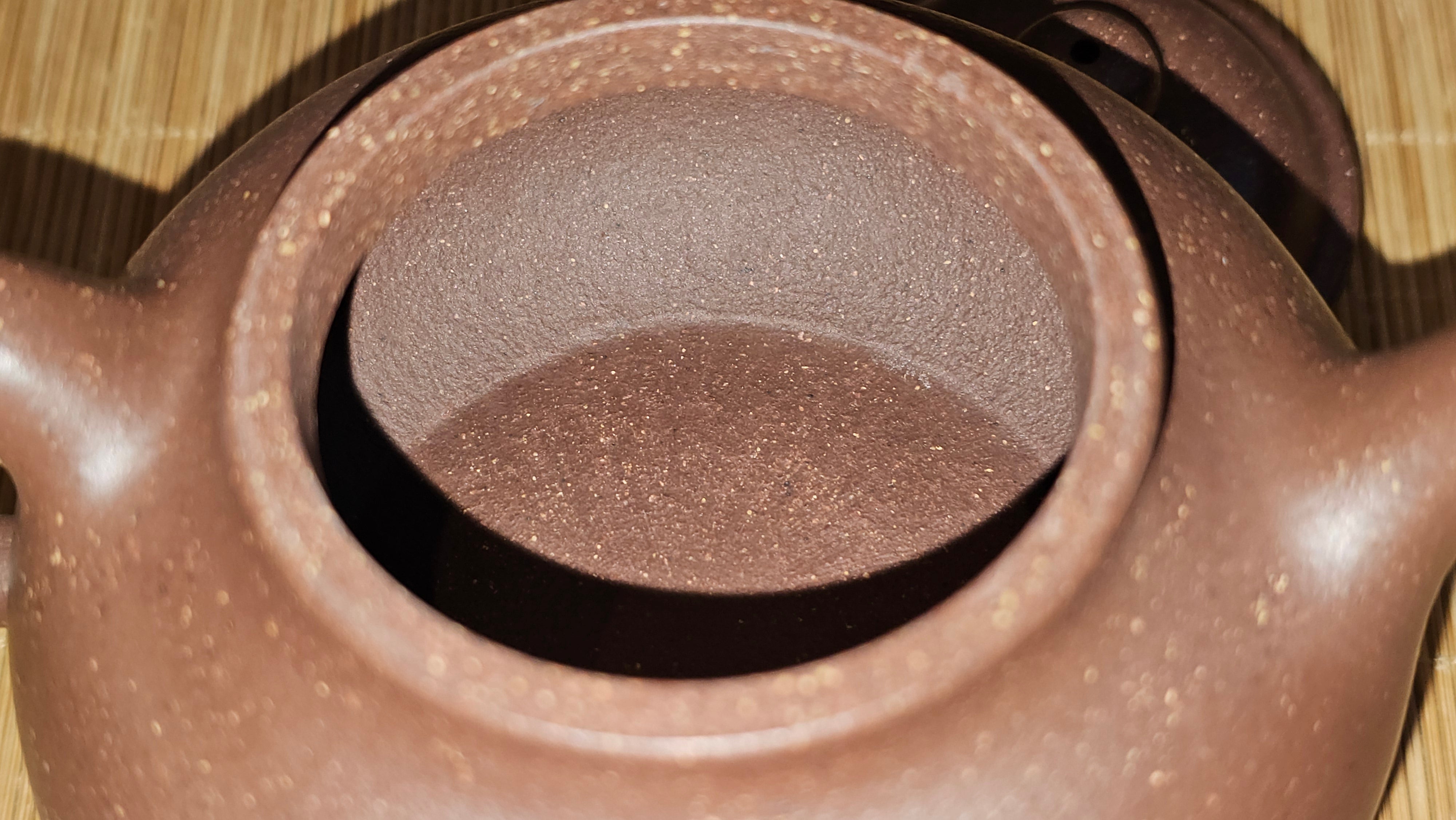 Rong Tian 容天, 248.3ml, Lao Zi Ni 老紫泥 (Particular High Graininess, and Low Sieve Count), by Craftsman Chen Fa Chu 陈法初 ~ Congratulations to Mr T.L., 1957hrs 16th Apr, Singapore 🇸🇬.