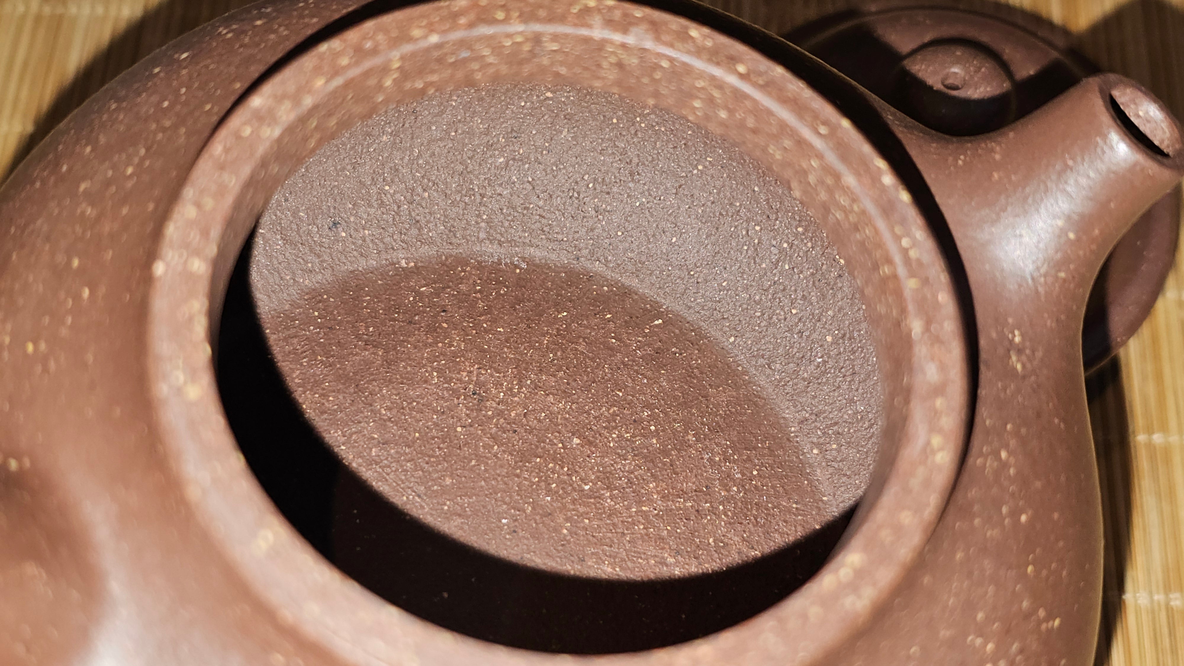 Rong Tian 容天, 248.3ml, Lao Zi Ni 老紫泥 (Particular High Graininess, and Low Sieve Count), by Craftsman Chen Fa Chu 陈法初 ~ Congratulations to Mr T.L., 1957hrs 16th Apr, Singapore 🇸🇬.