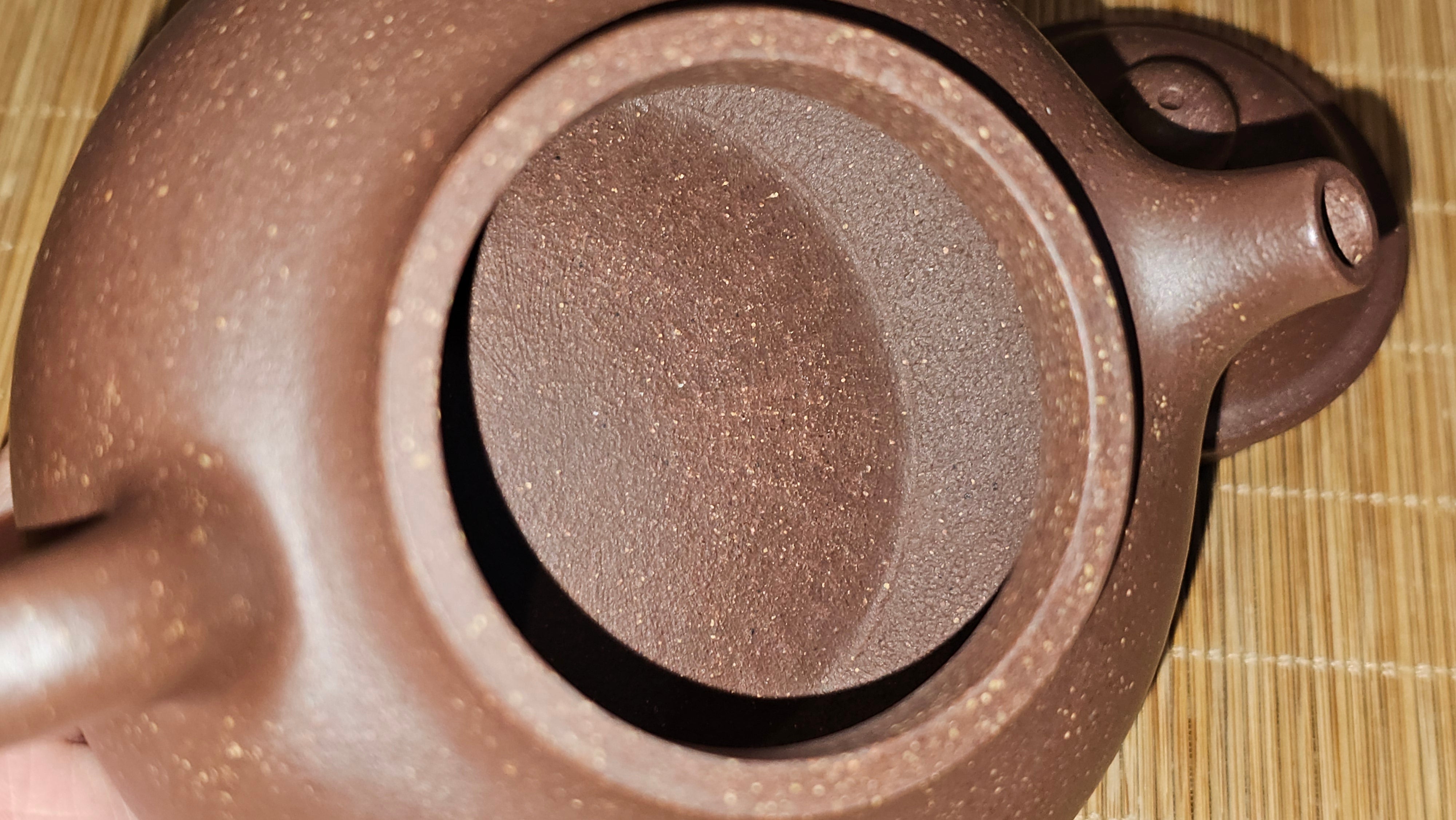 Rong Tian 容天, 248.3ml, Lao Zi Ni 老紫泥 (Particular High Graininess, and Low Sieve Count), by Craftsman Chen Fa Chu 陈法初 ~ Congratulations to Mr T.L., 1957hrs 16th Apr, Singapore 🇸🇬.