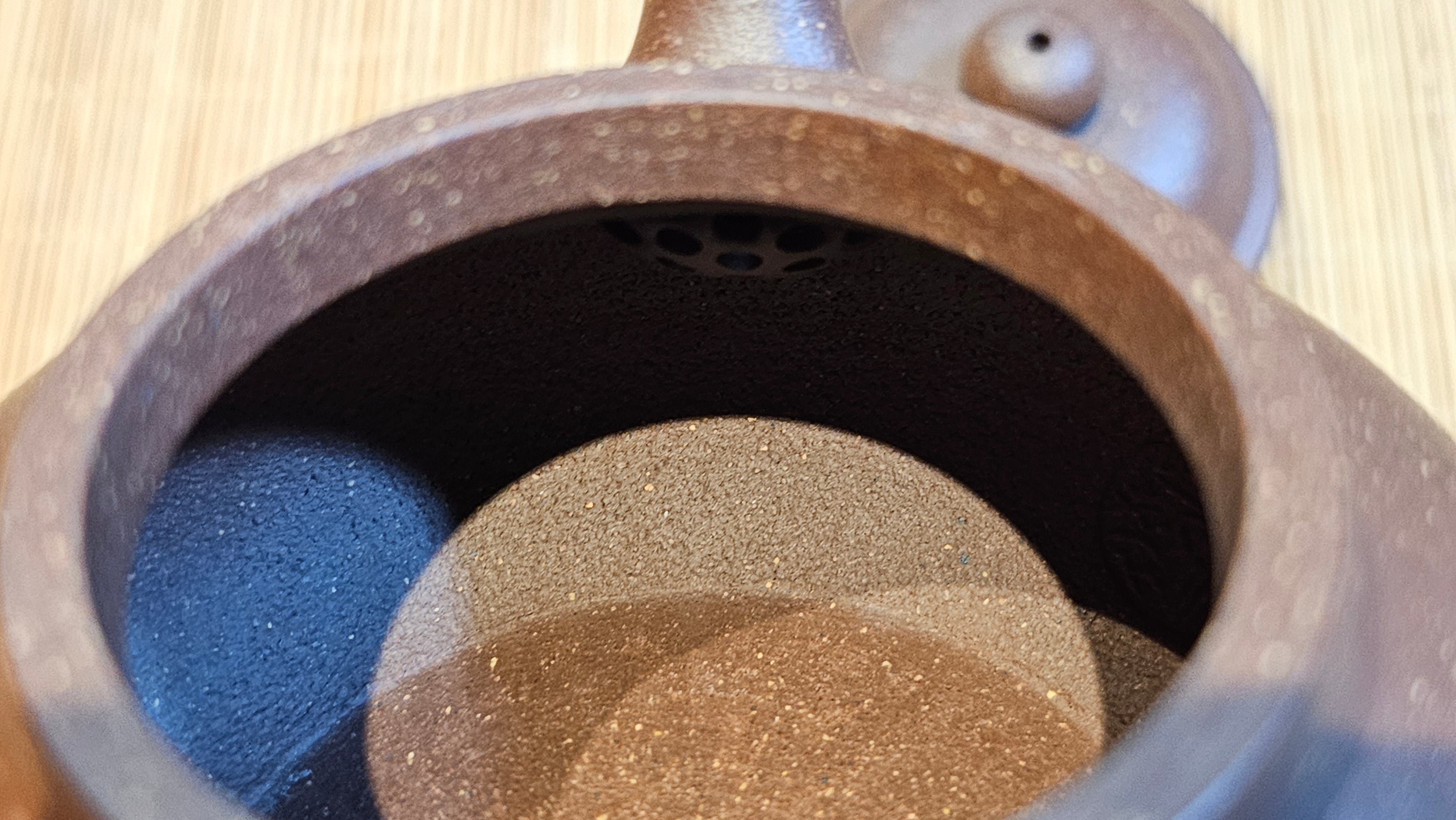 Rong Tian 容天, 248.3ml, Lao Zi Ni 老紫泥 (Particular High Graininess, and Low Sieve Count), by Craftsman Chen Fa Chu 陈法初 ~ Congratulations to Mr T.L., 1957hrs 16th Apr, Singapore 🇸🇬.