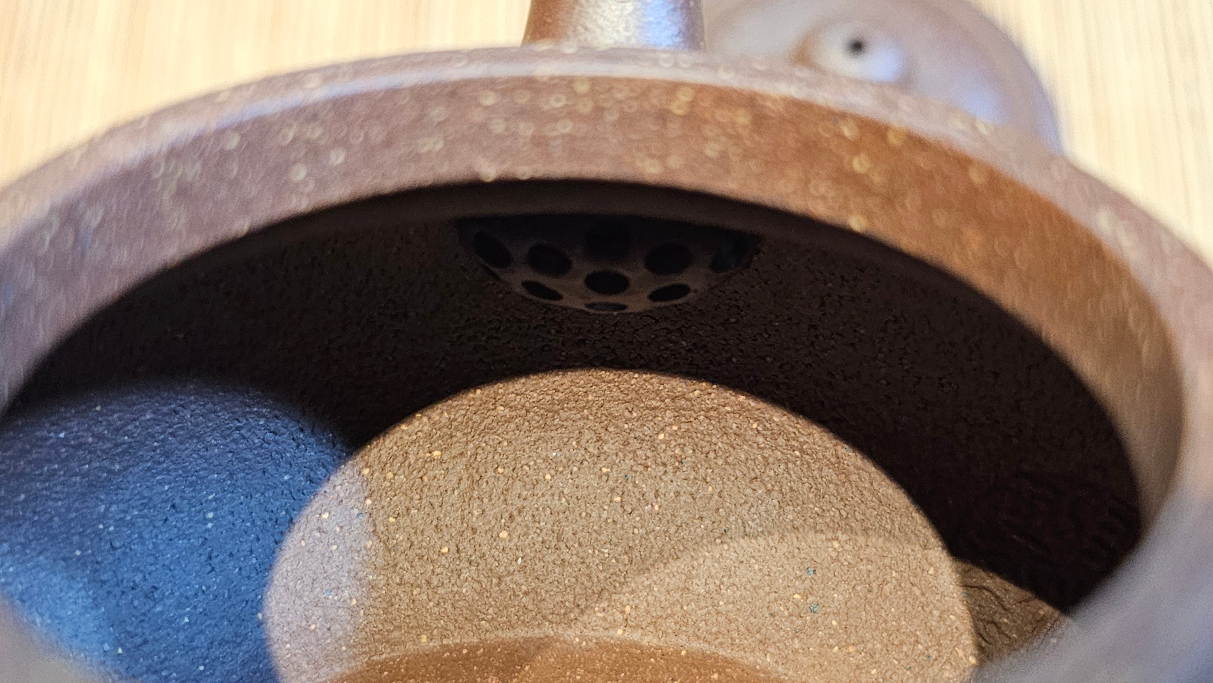 Rong Tian 容天, 248.3ml, Lao Zi Ni 老紫泥 (Particular High Graininess, and Low Sieve Count), by Craftsman Chen Fa Chu 陈法初 ~ Congratulations to Mr T.L., 1957hrs 16th Apr, Singapore 🇸🇬.