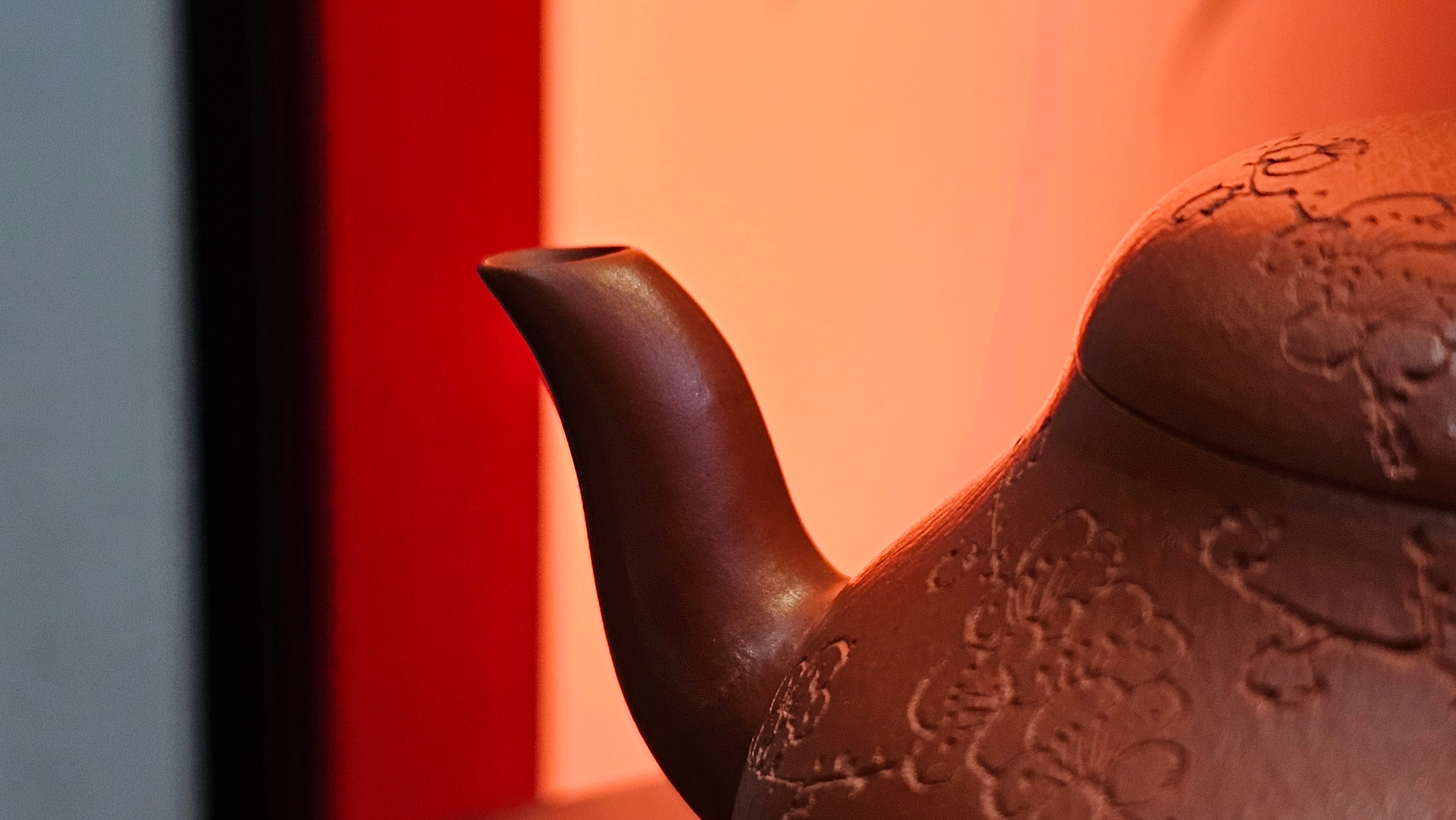 Li Xing 梨形, 171.5ml, Xiao Mei Yao Zhu Ni 小煤窑朱泥 by our Collaborative Craftsman Zhai Yi Yao 翟一耀。Plum Blossoms Engraving 梅花刻绘, 与 "暗香疏影" by Craftsman Yi De Shu 一德书。~ Congratulations to Mr E.P., 1826hrs 10th Apr, Holyoke, MA.