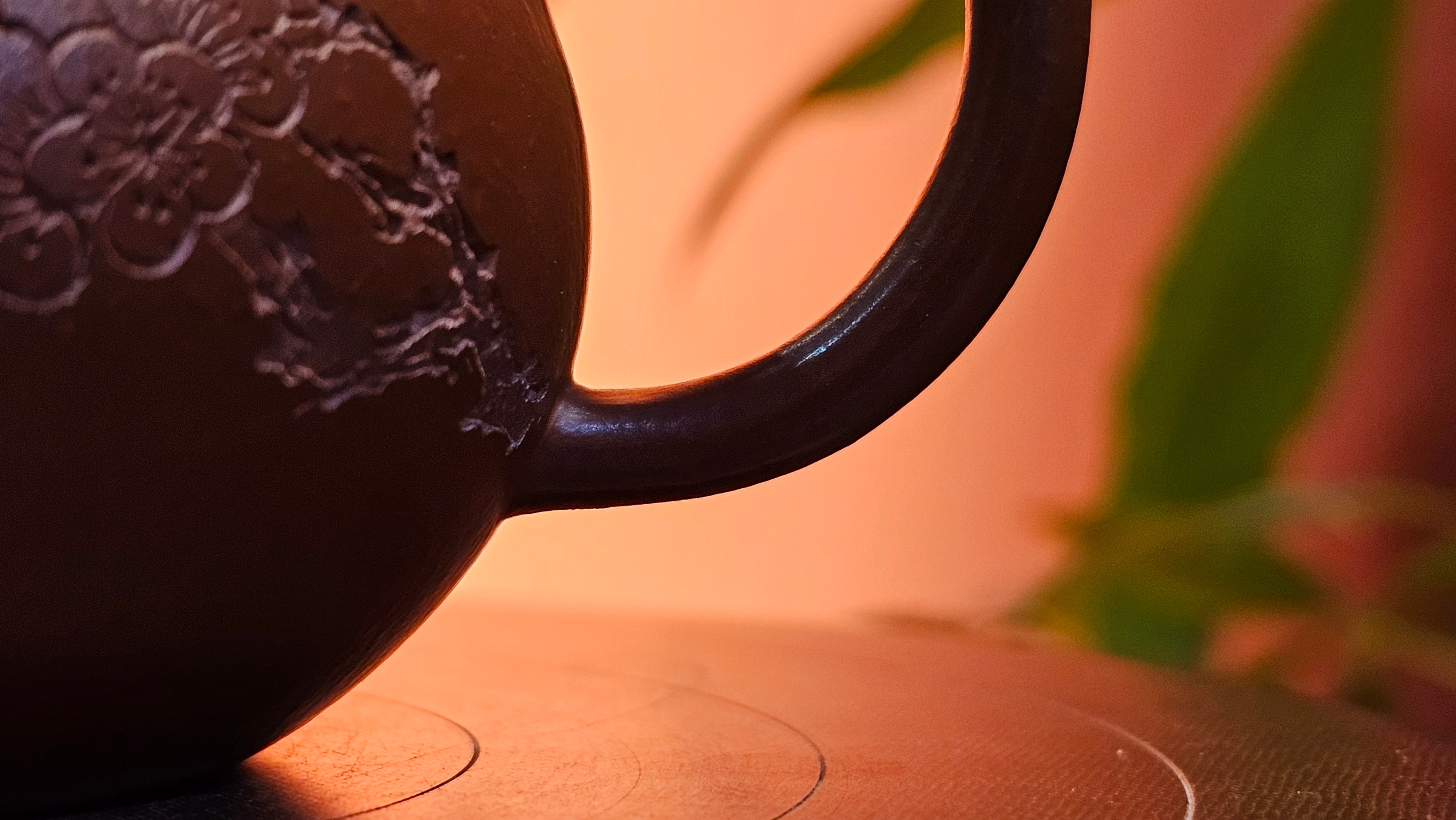 Li Xing 梨形, 171.5ml, Xiao Mei Yao Zhu Ni 小煤窑朱泥 by our Collaborative Craftsman Zhai Yi Yao 翟一耀。Plum Blossoms Engraving 梅花刻绘, 与 "暗香疏影" by Craftsman Yi De Shu 一德书。~ Congratulations to Mr E.P., 1826hrs 10th Apr, Holyoke, MA.