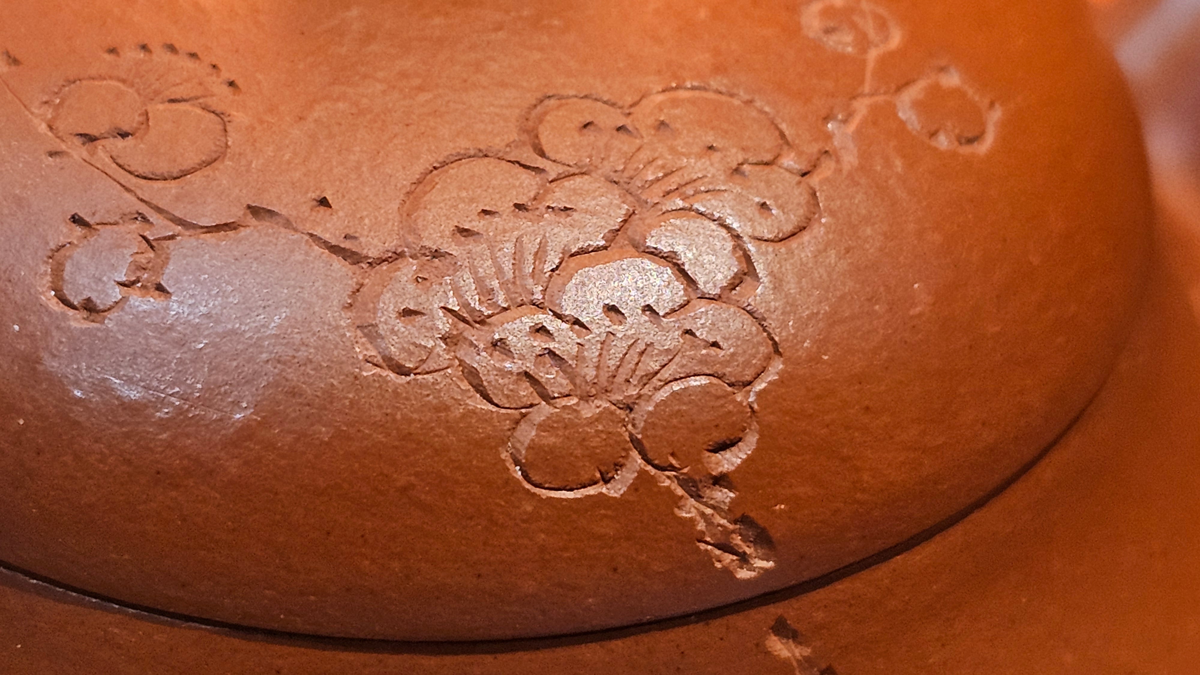 Li Xing 梨形, 171.5ml, Xiao Mei Yao Zhu Ni 小煤窑朱泥 by our Collaborative Craftsman Zhai Yi Yao 翟一耀。Plum Blossoms Engraving 梅花刻绘, 与 "暗香疏影" by Craftsman Yi De Shu 一德书。~ Congratulations to Mr E.P., 1826hrs 10th Apr, Holyoke, MA.