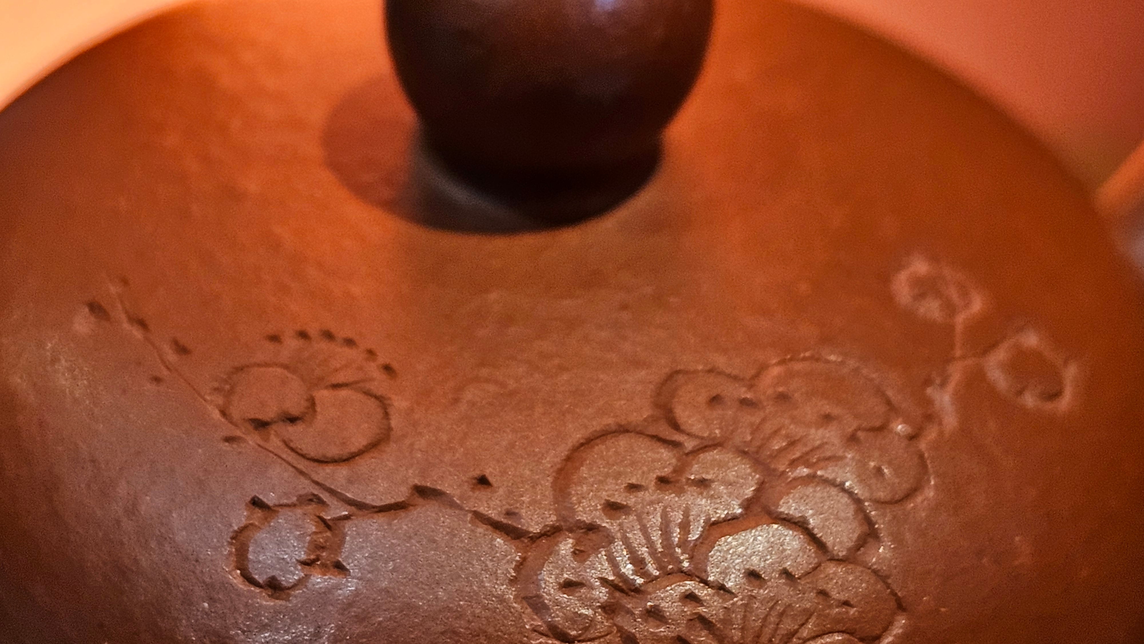 Li Xing 梨形, 171.5ml, Xiao Mei Yao Zhu Ni 小煤窑朱泥 by our Collaborative Craftsman Zhai Yi Yao 翟一耀。Plum Blossoms Engraving 梅花刻绘, 与 "暗香疏影" by Craftsman Yi De Shu 一德书。~ Congratulations to Mr E.P., 1826hrs 10th Apr, Holyoke, MA.